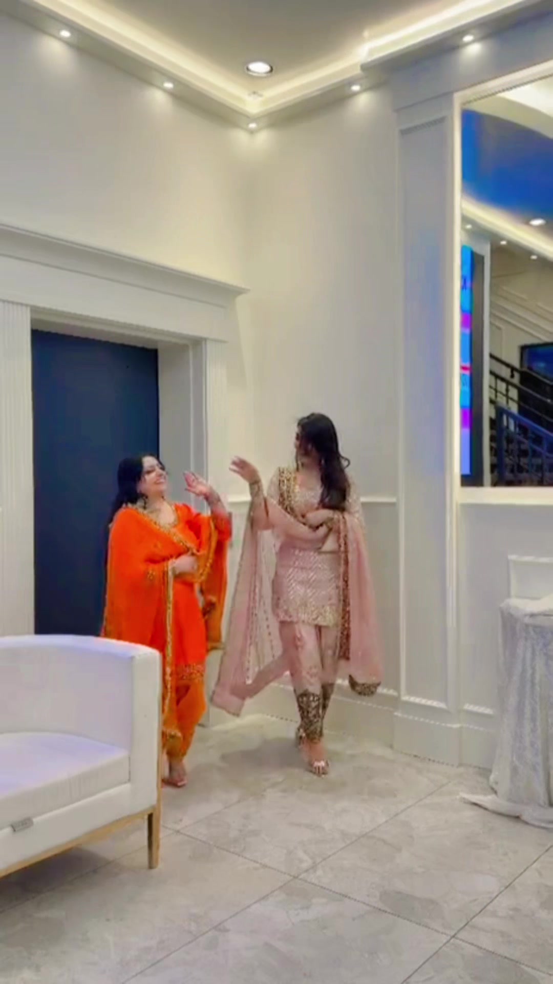 @Navneet Seikhon