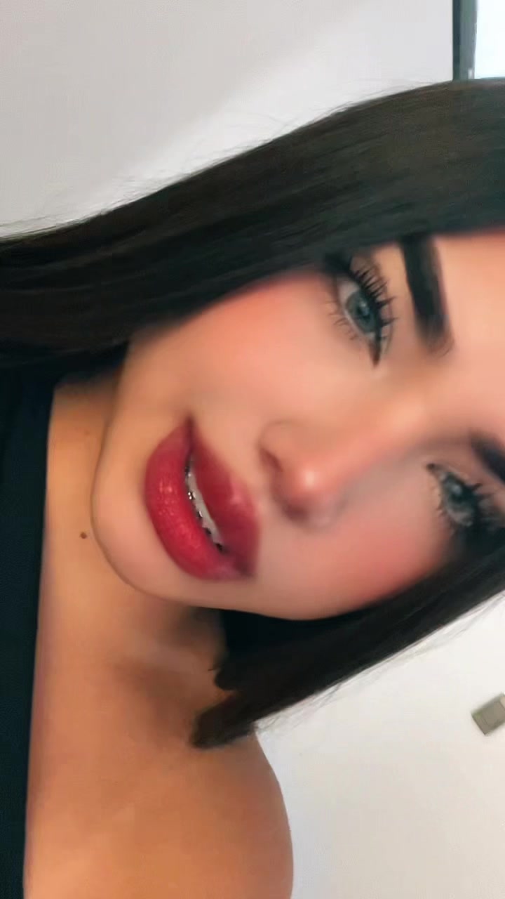 @❤︎︎ℂ𝔸𝕄𝕀𝕌ℤ𝕫❤︎︎