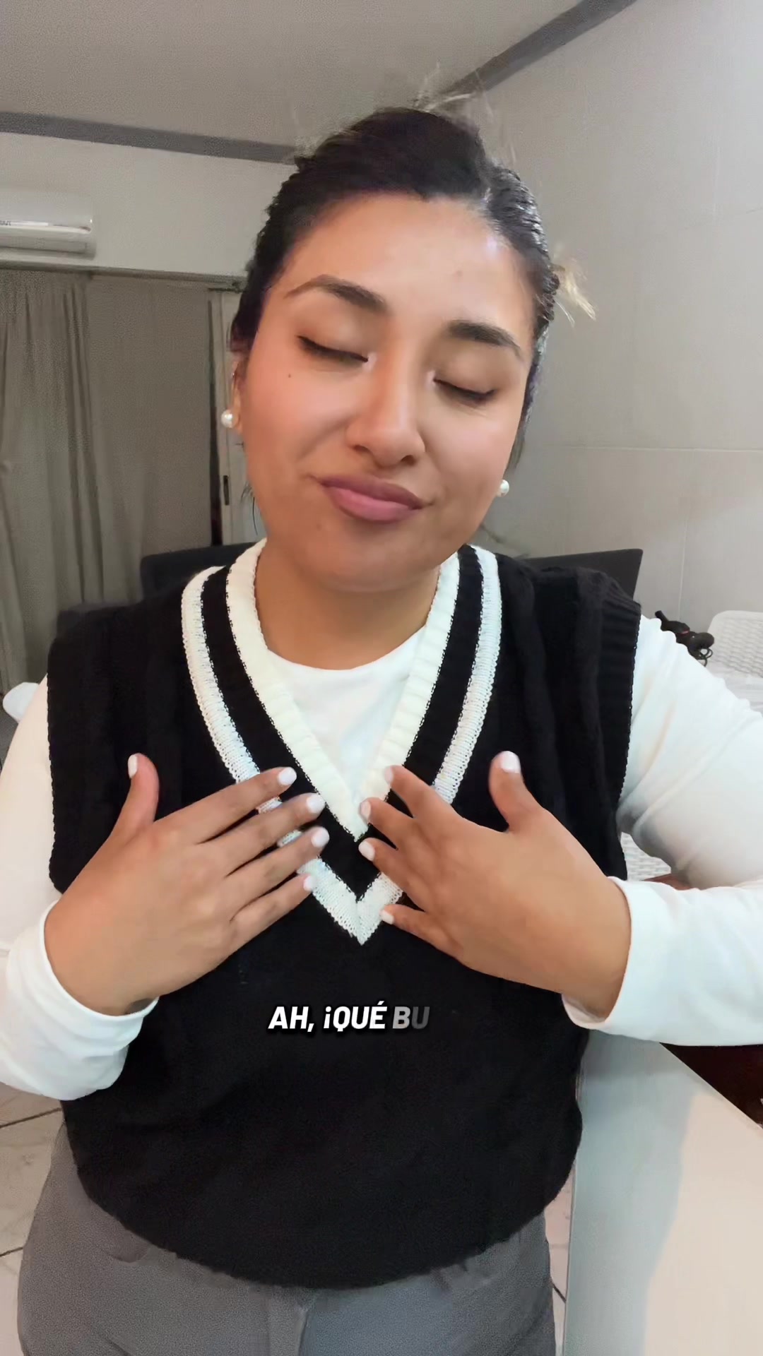 @hola.soygisee
