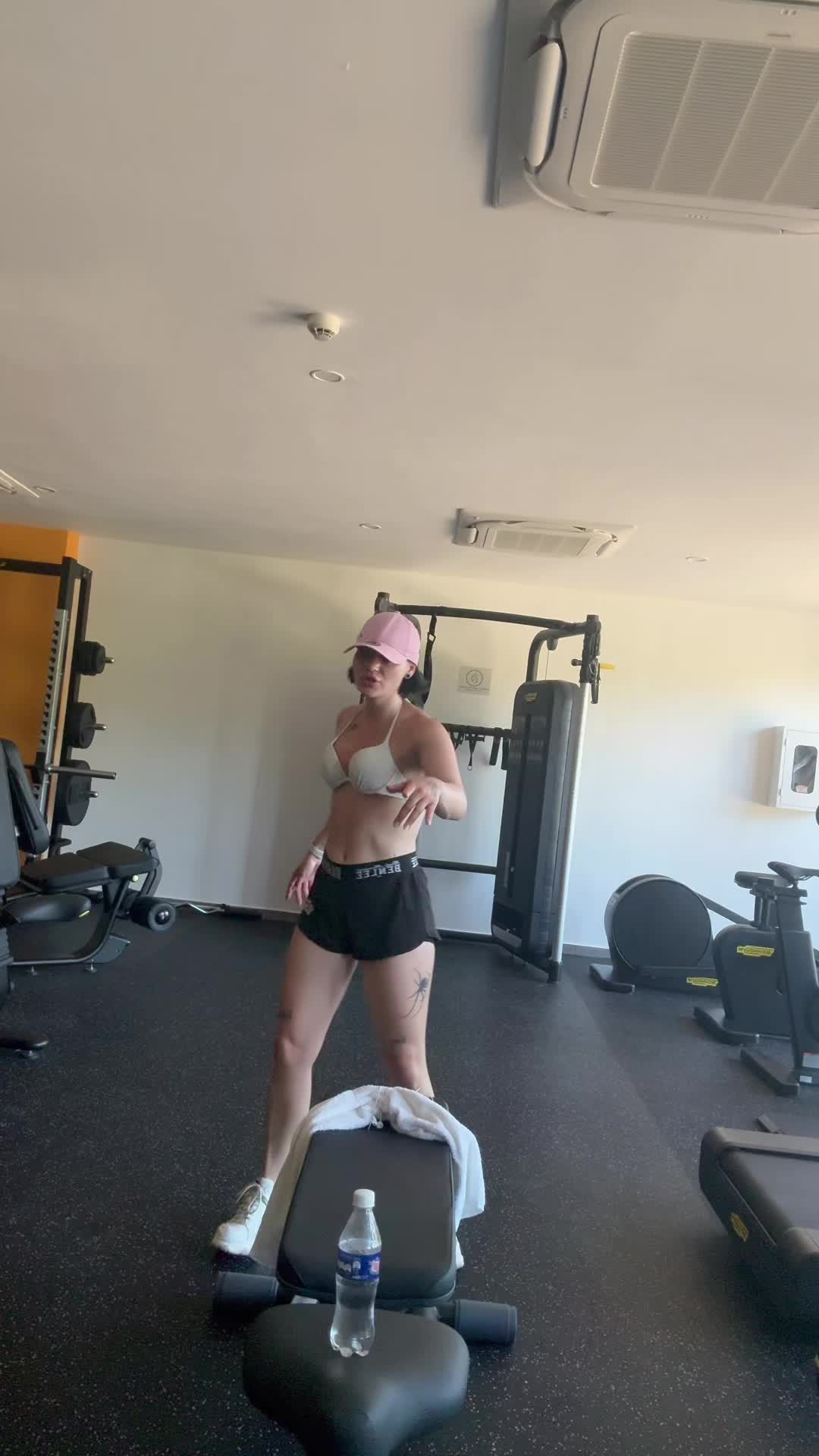@bangbabsy