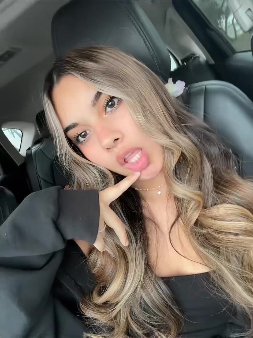@scar