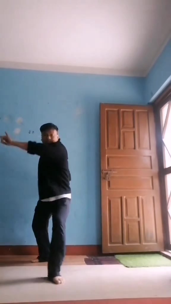 @सुशील तामाङ ( Dancer )