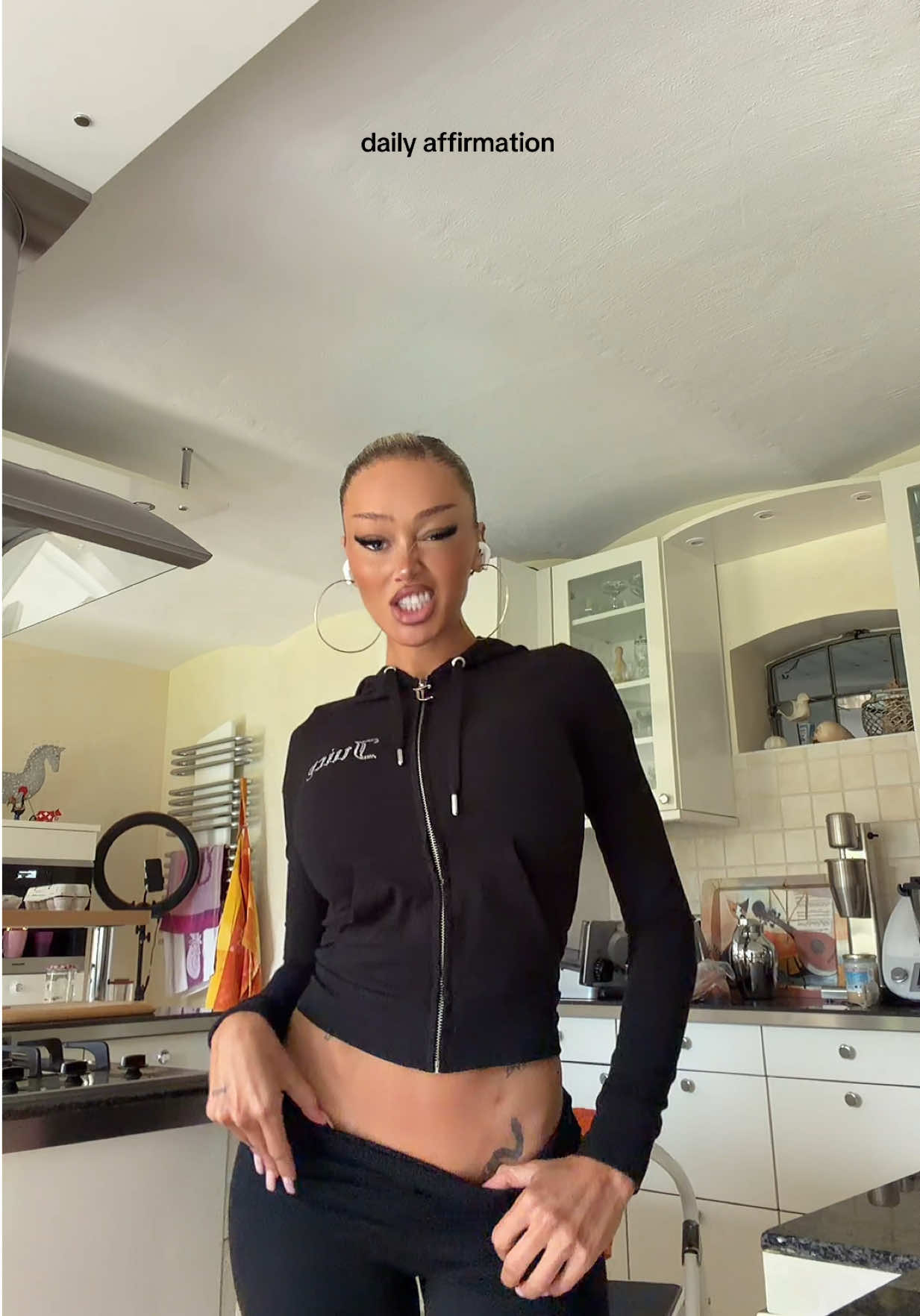 @tinihadi_