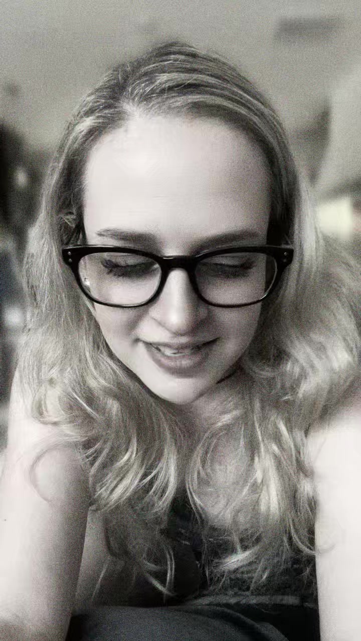 @xxxlunarfoxxx
