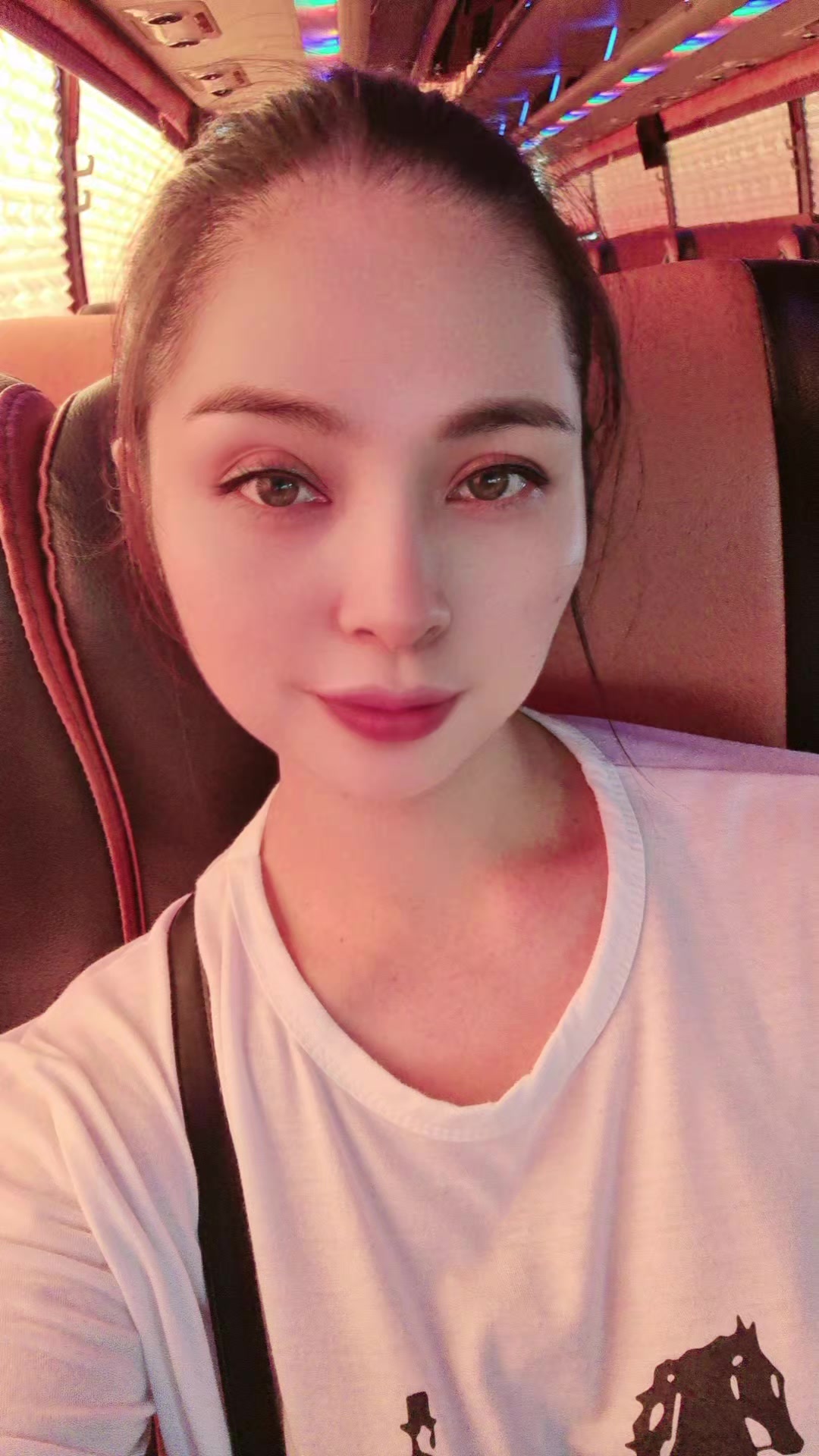 @🇵🇭Rosalie Evans 🇰🇷