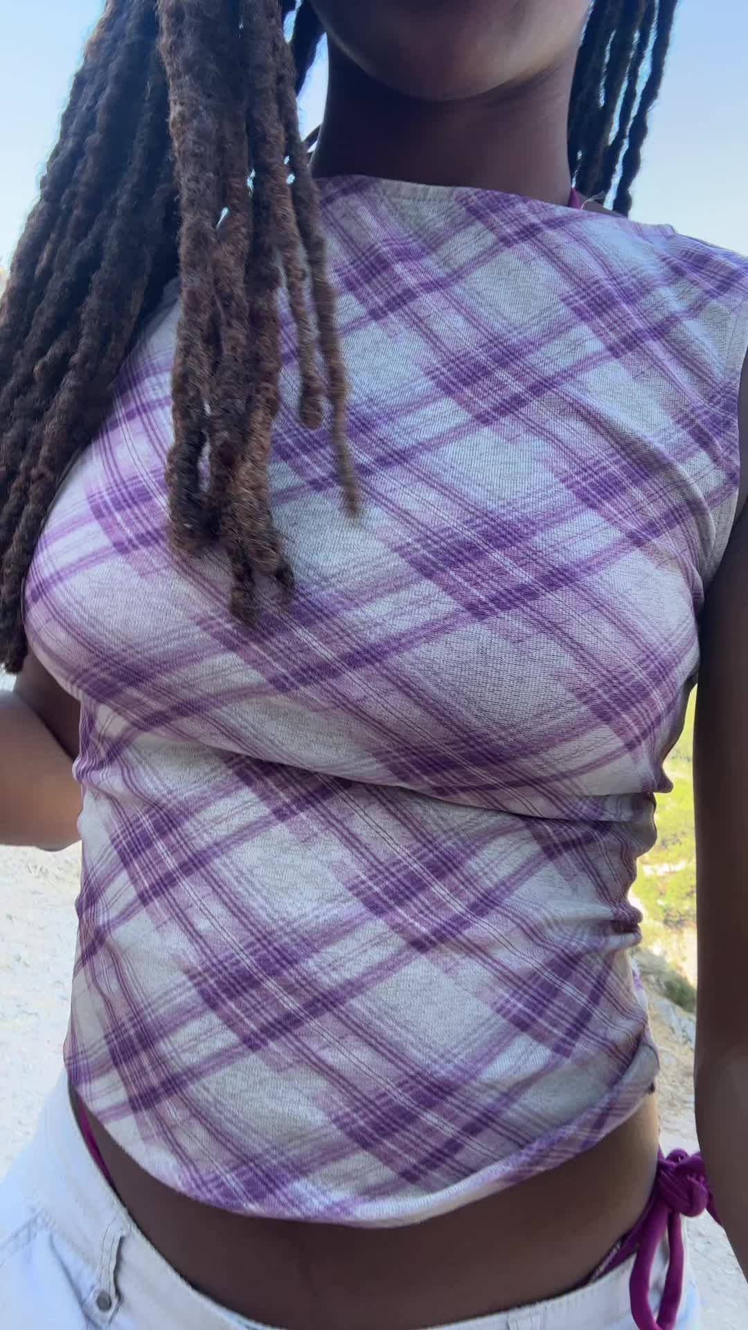 @Nat✌🏾
