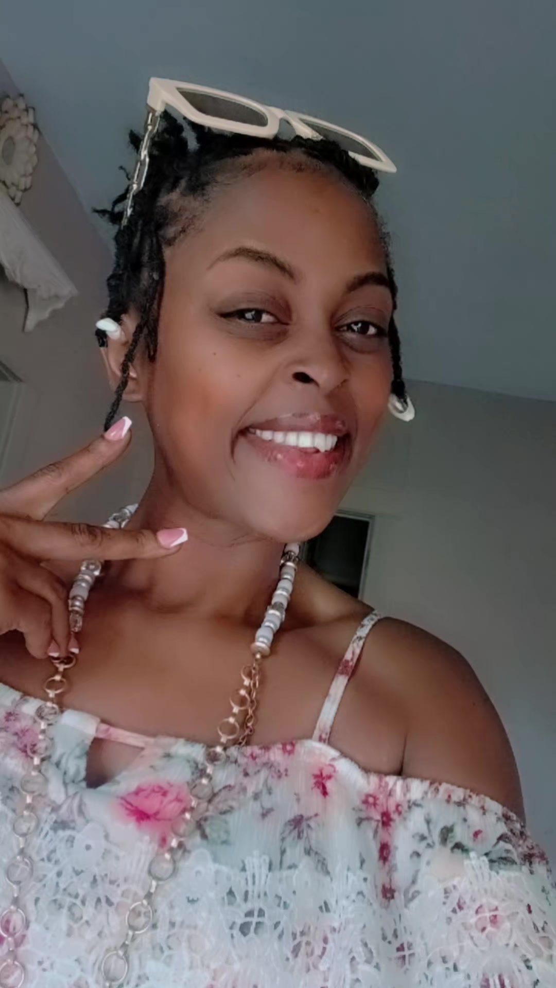 @MoMoney