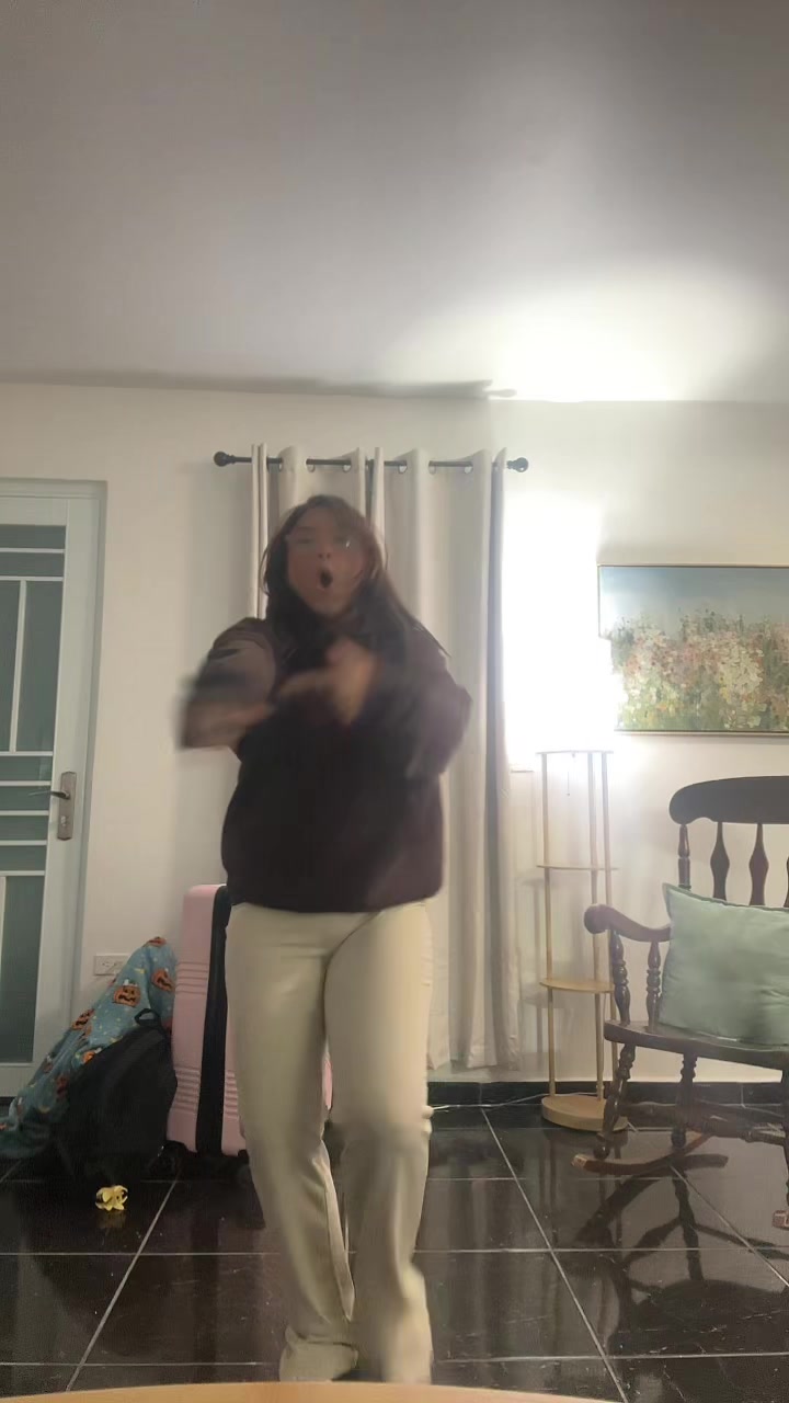 @laura