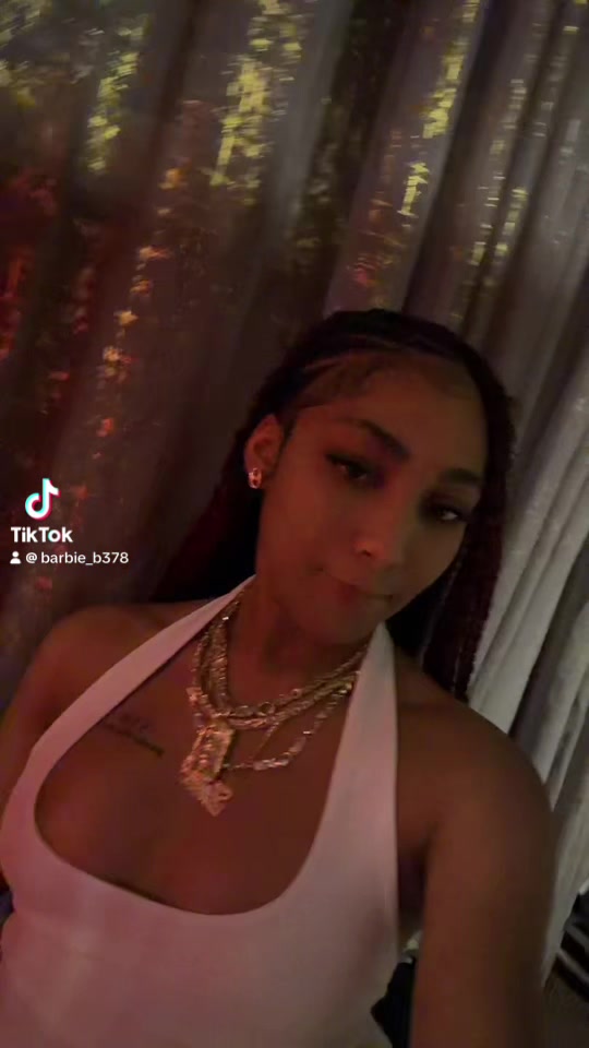 @Barbie🥶👿