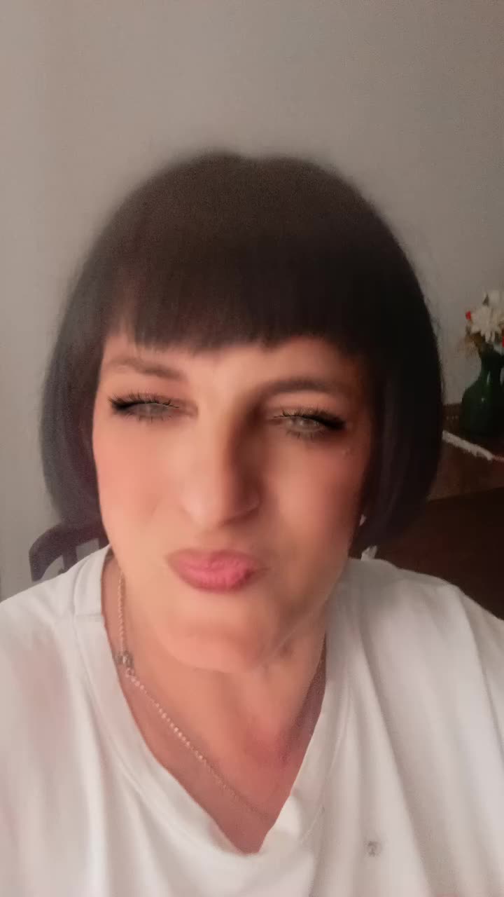 @isabella