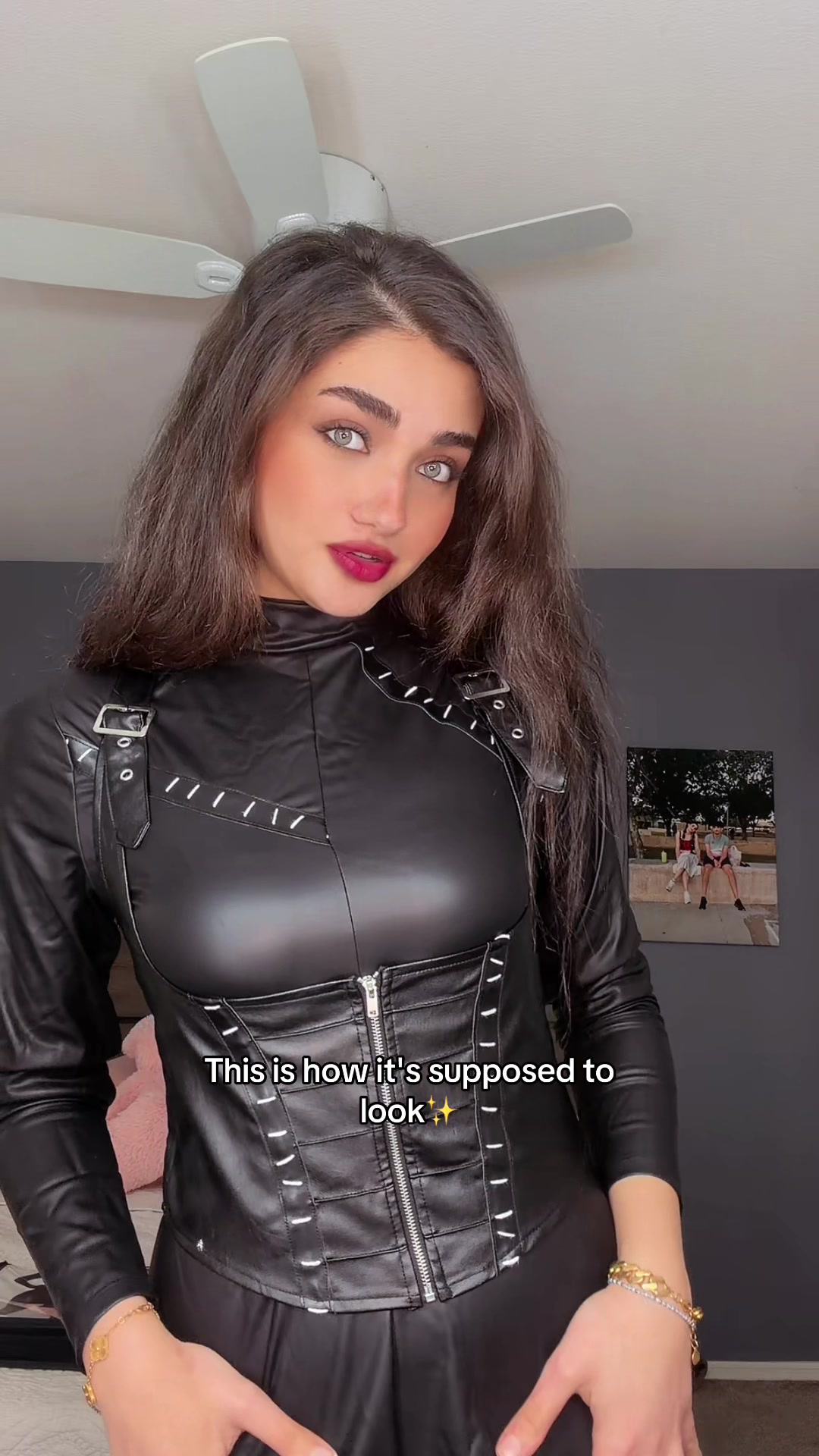 @Lala