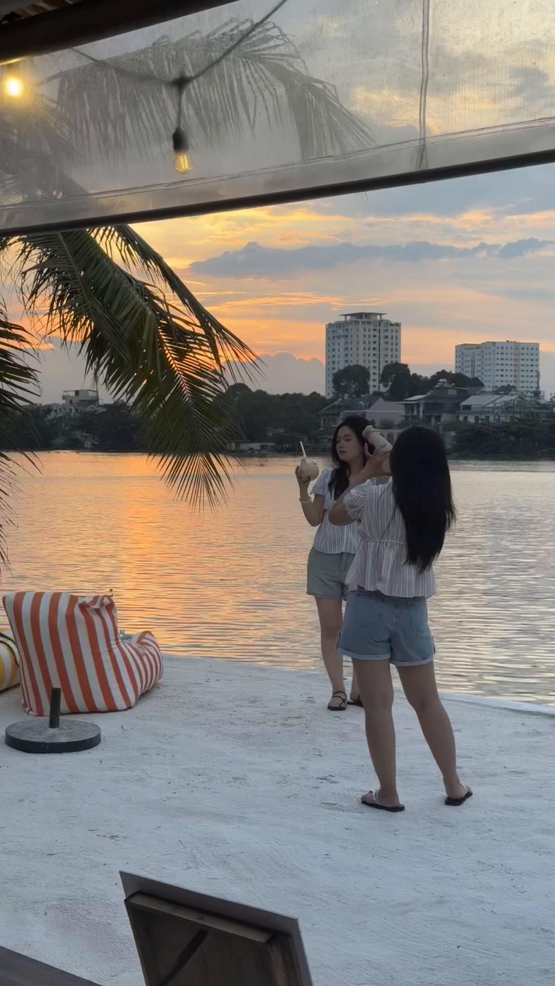 @Bụi Ở Tr&ecirc;n N&uacute;i