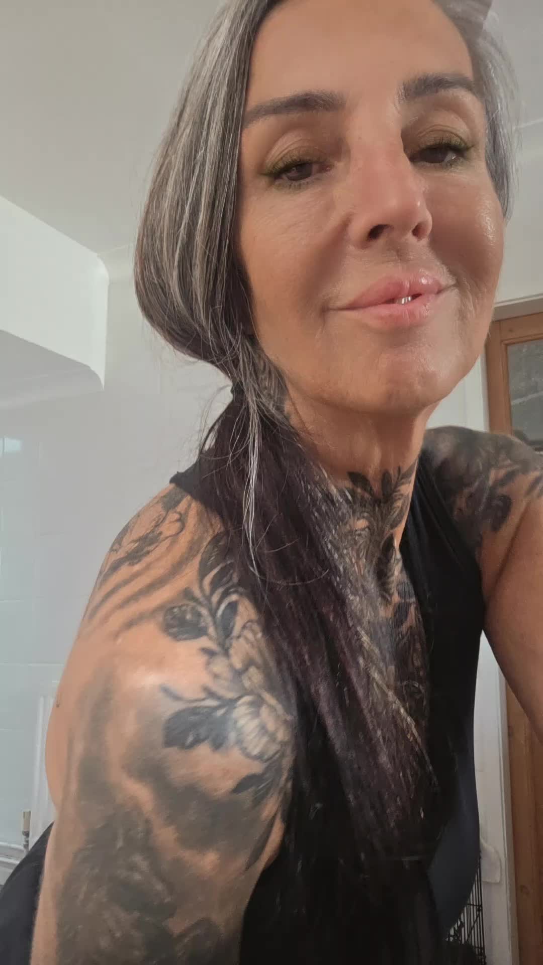 @tiktok michelleshelly