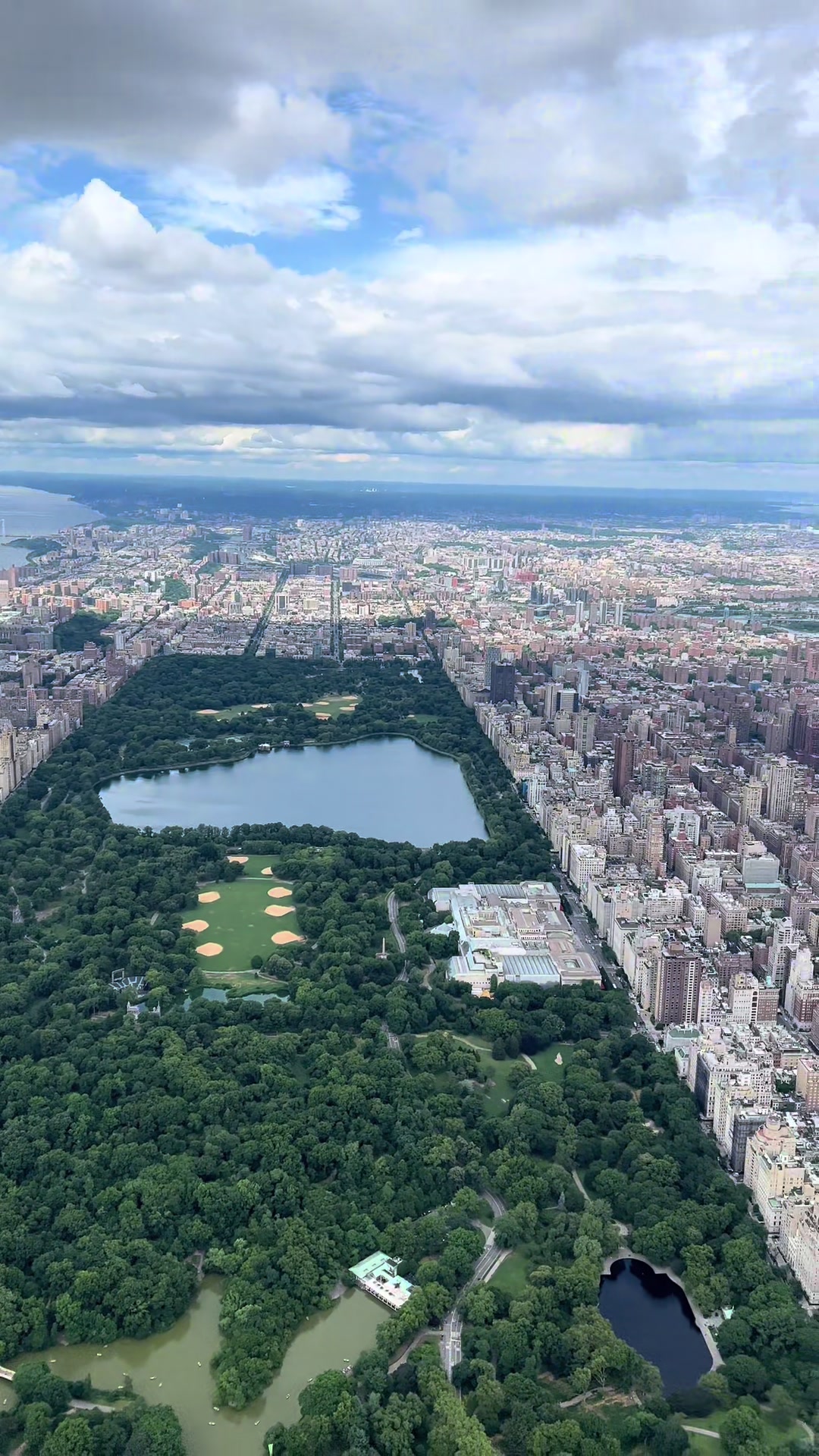 @nyonair