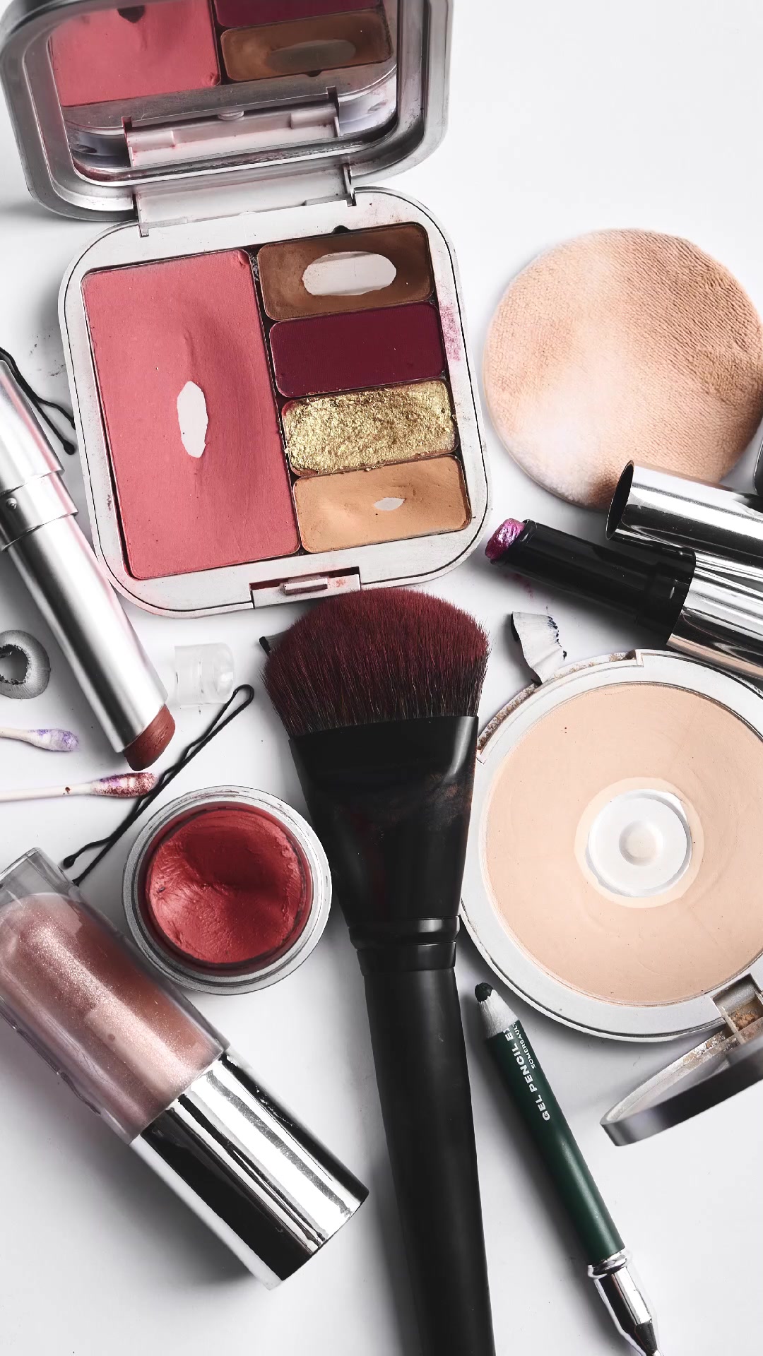 @Issy Cosmetics