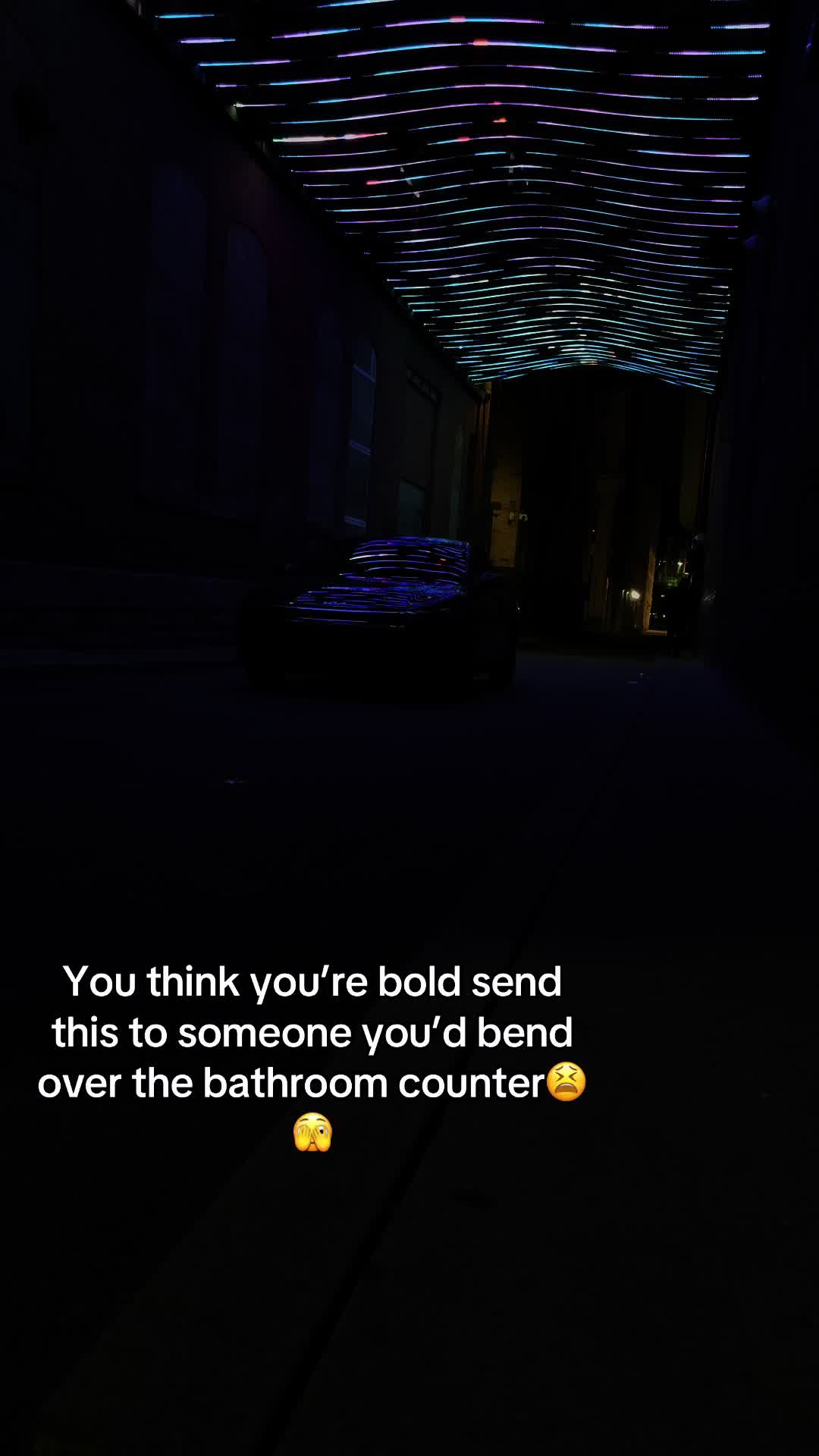 @️
