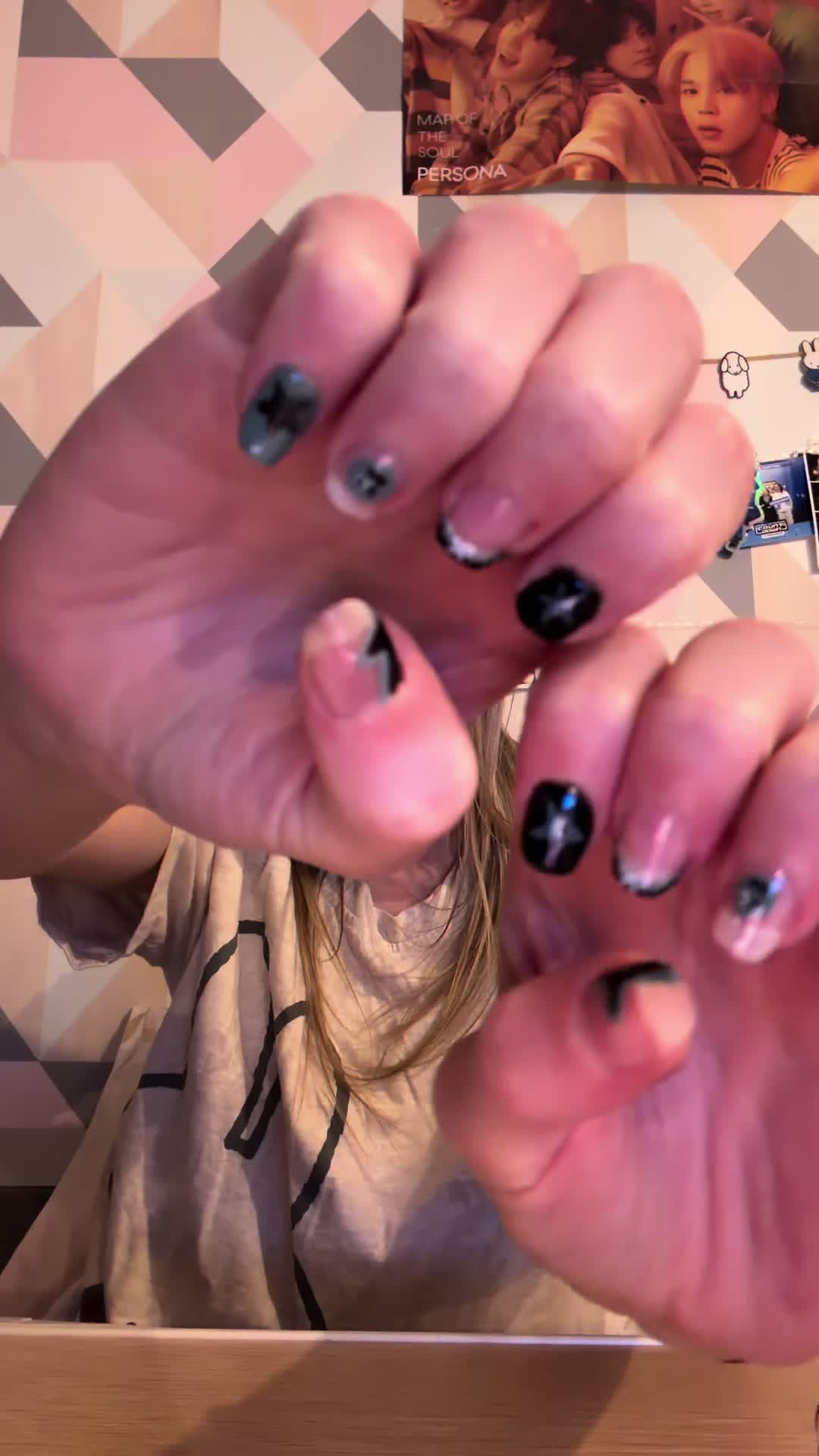 @maelyneytb