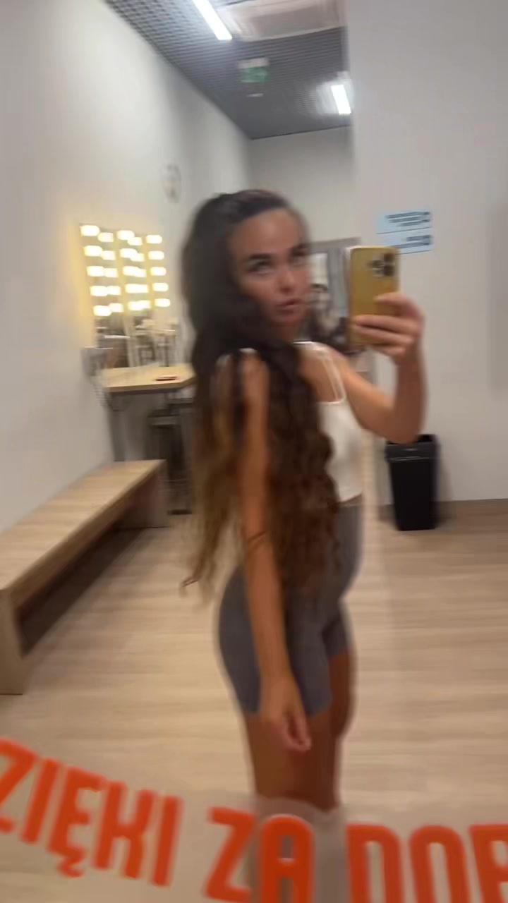 @Valeryia Milaja