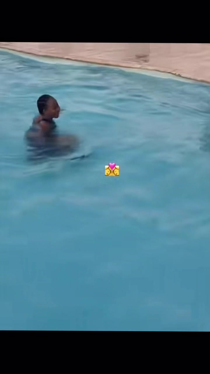 @S K