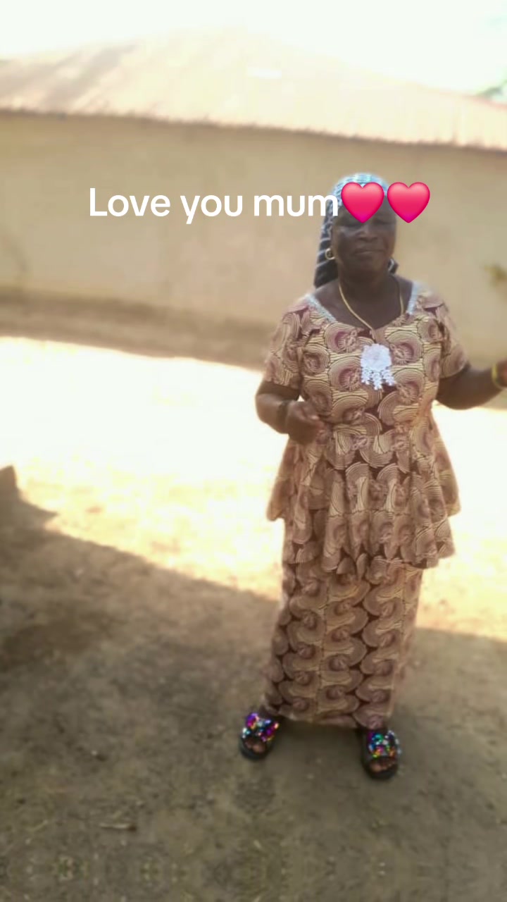 @Esther Thoronka