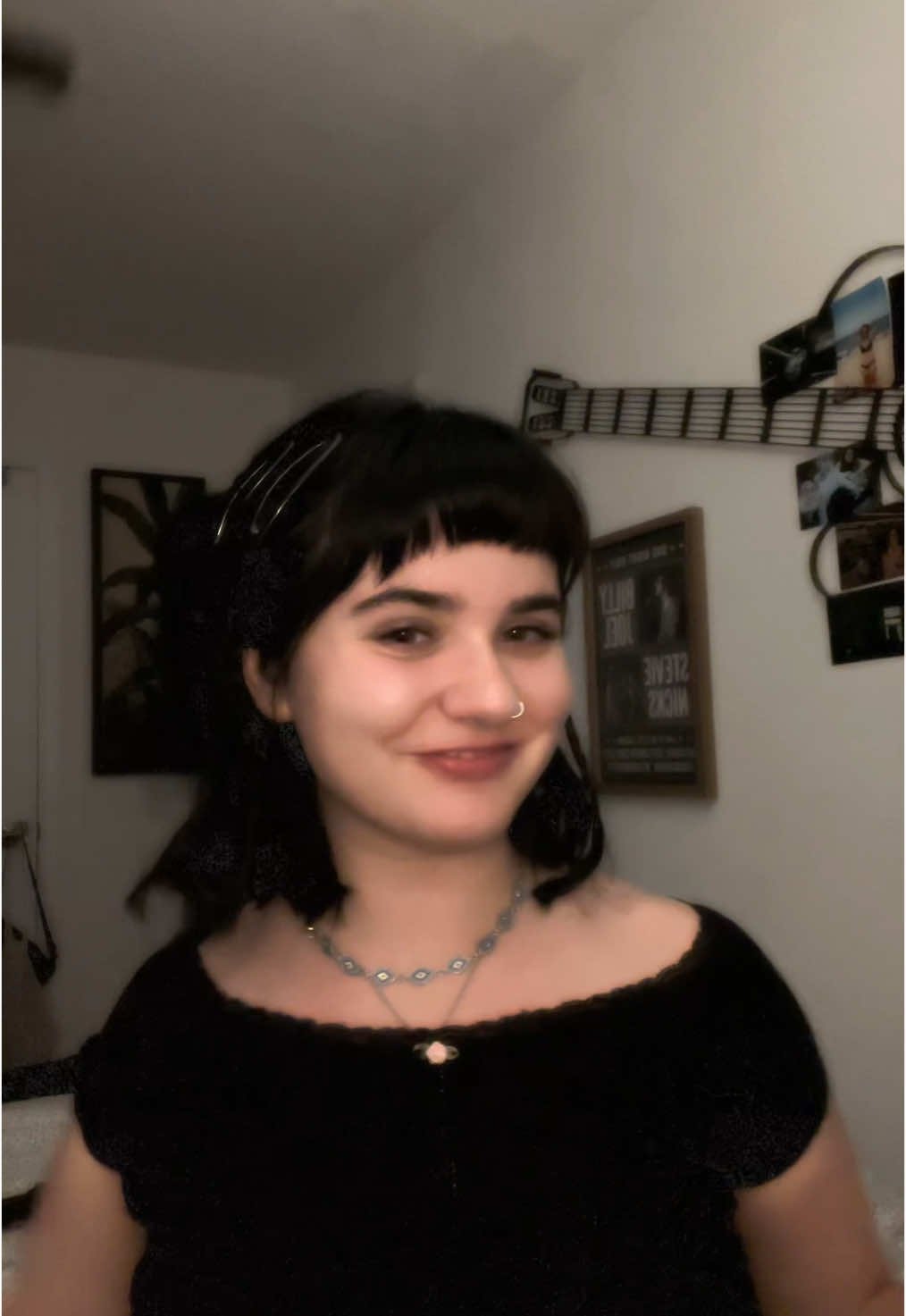 @Khloee