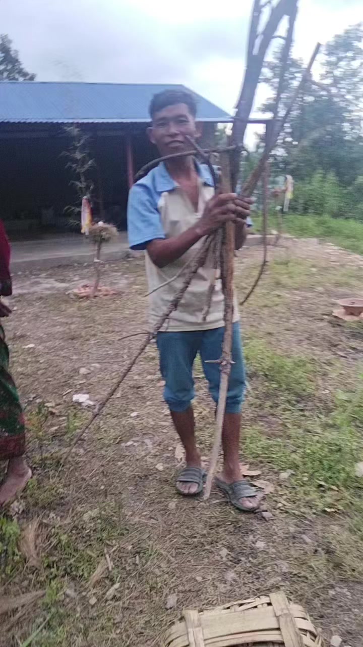 @संगिता थीङ