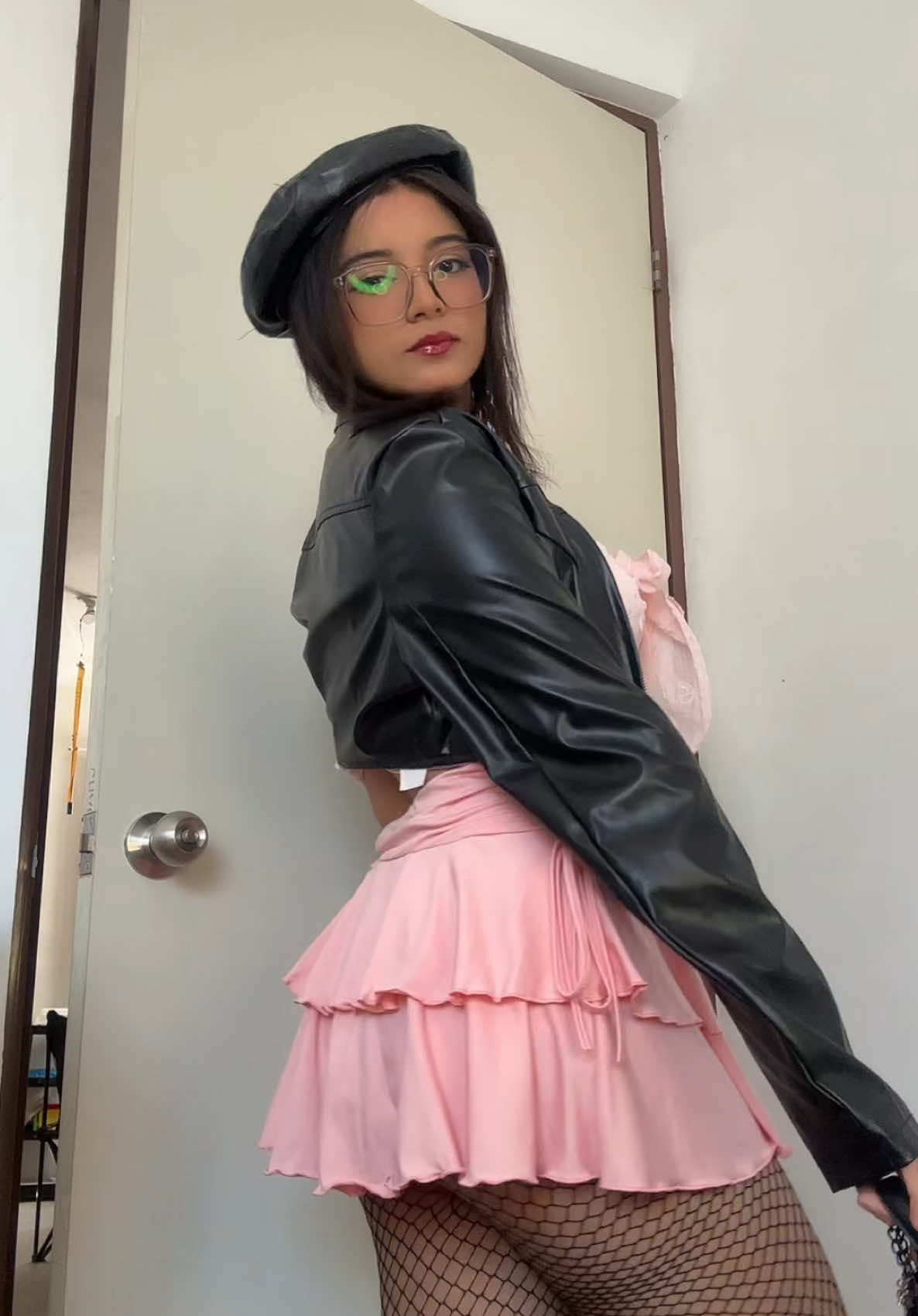 @Aniss⋆: ⋆★˚。 ⋆