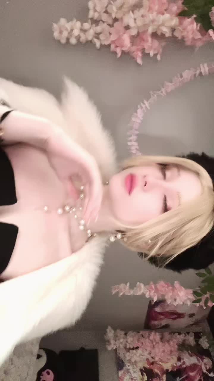 @𝑀𝑜𝓍_𝓍𝓎