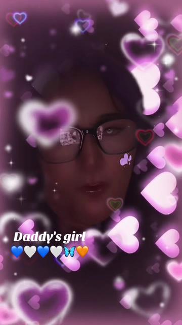 @💙🤍Daddy's girl 💜🦋