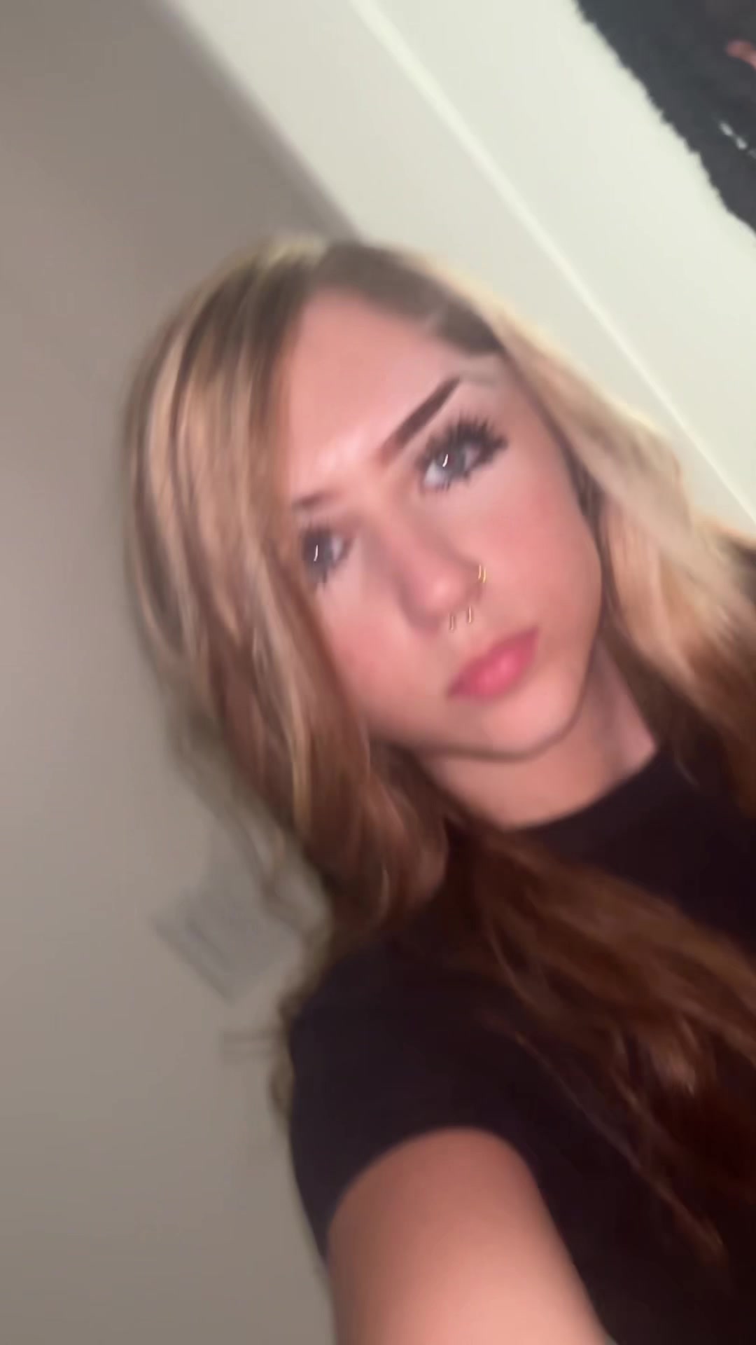 @💋.