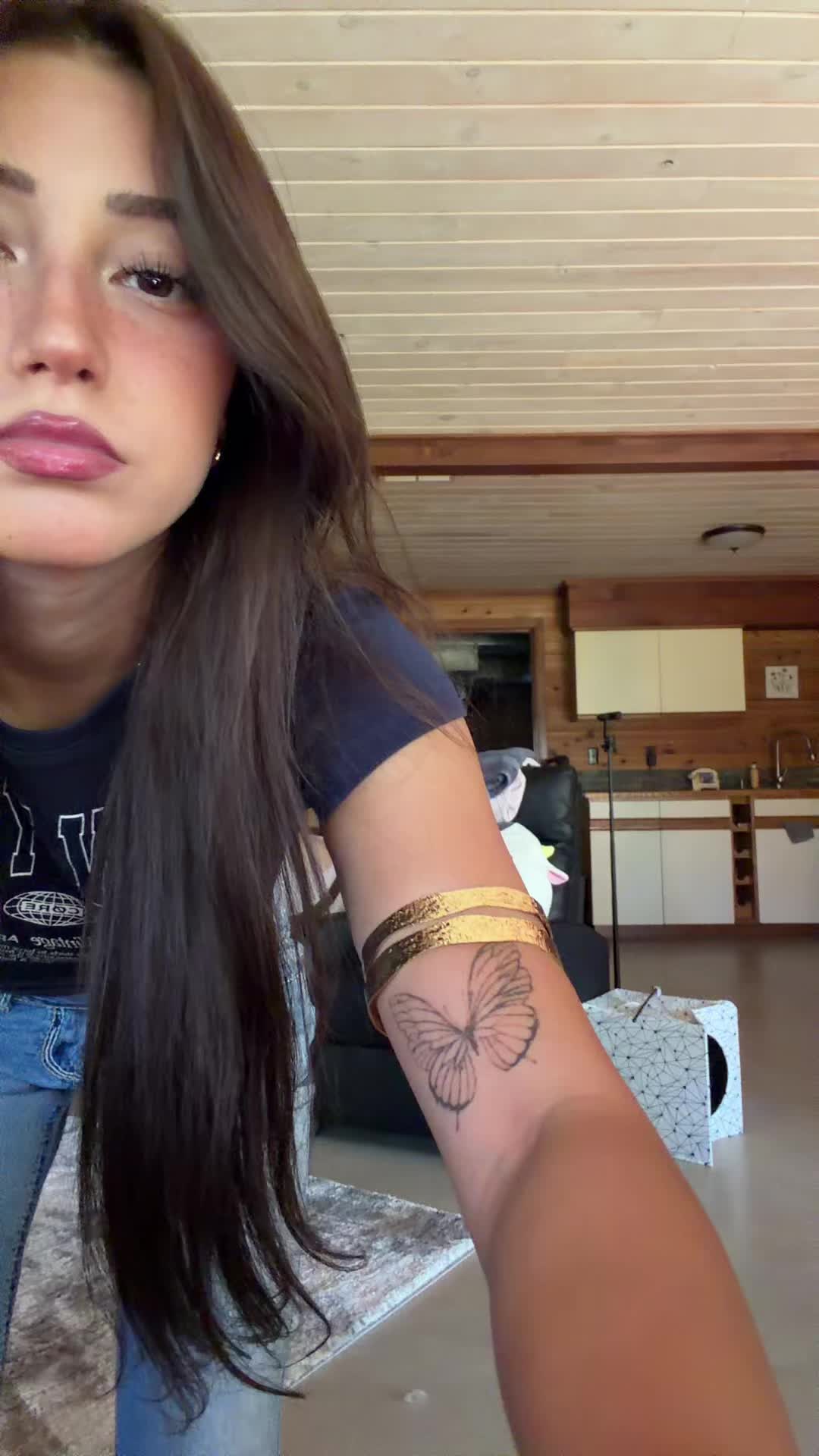 @haileyduquette