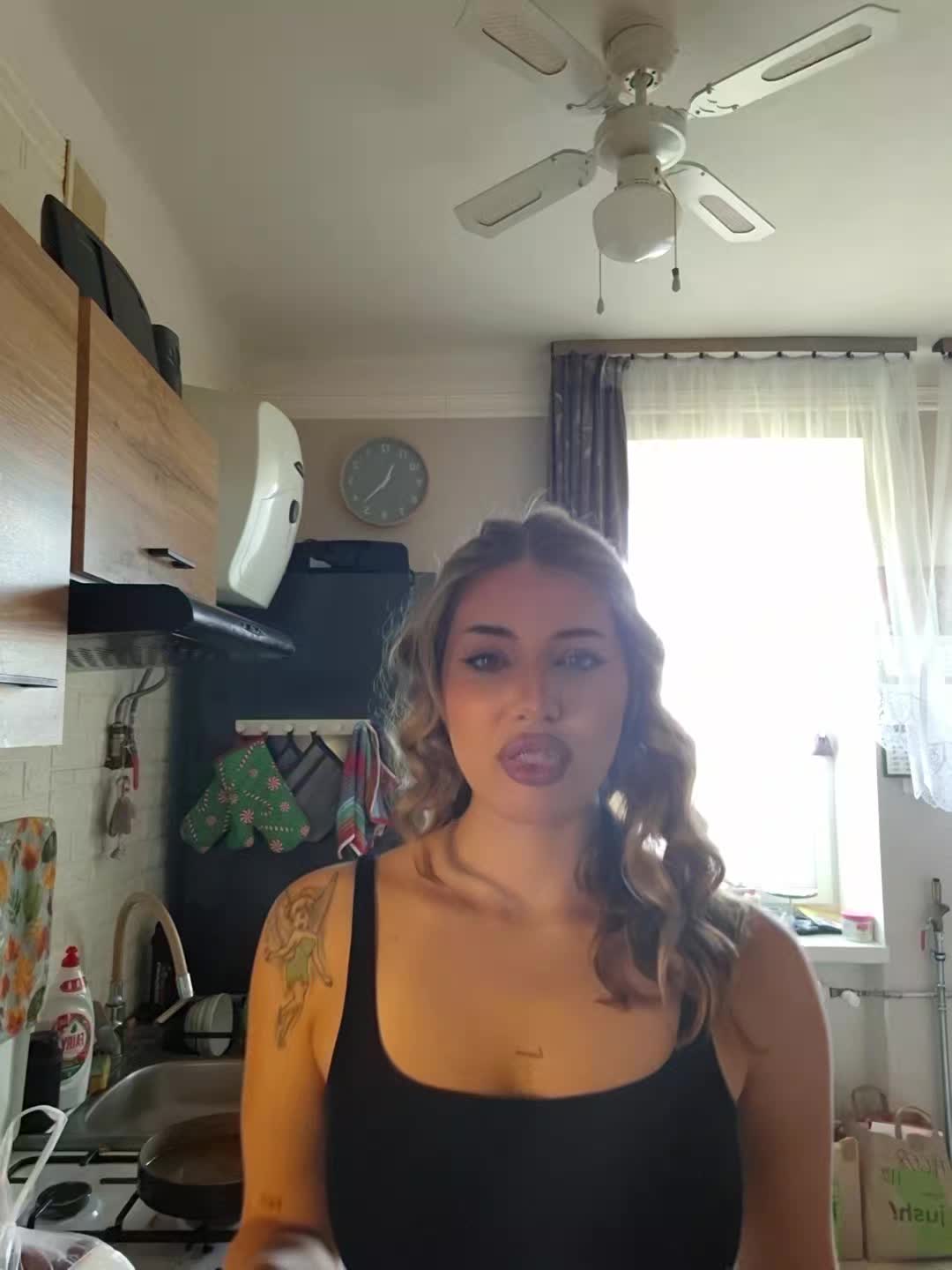 @Angela.