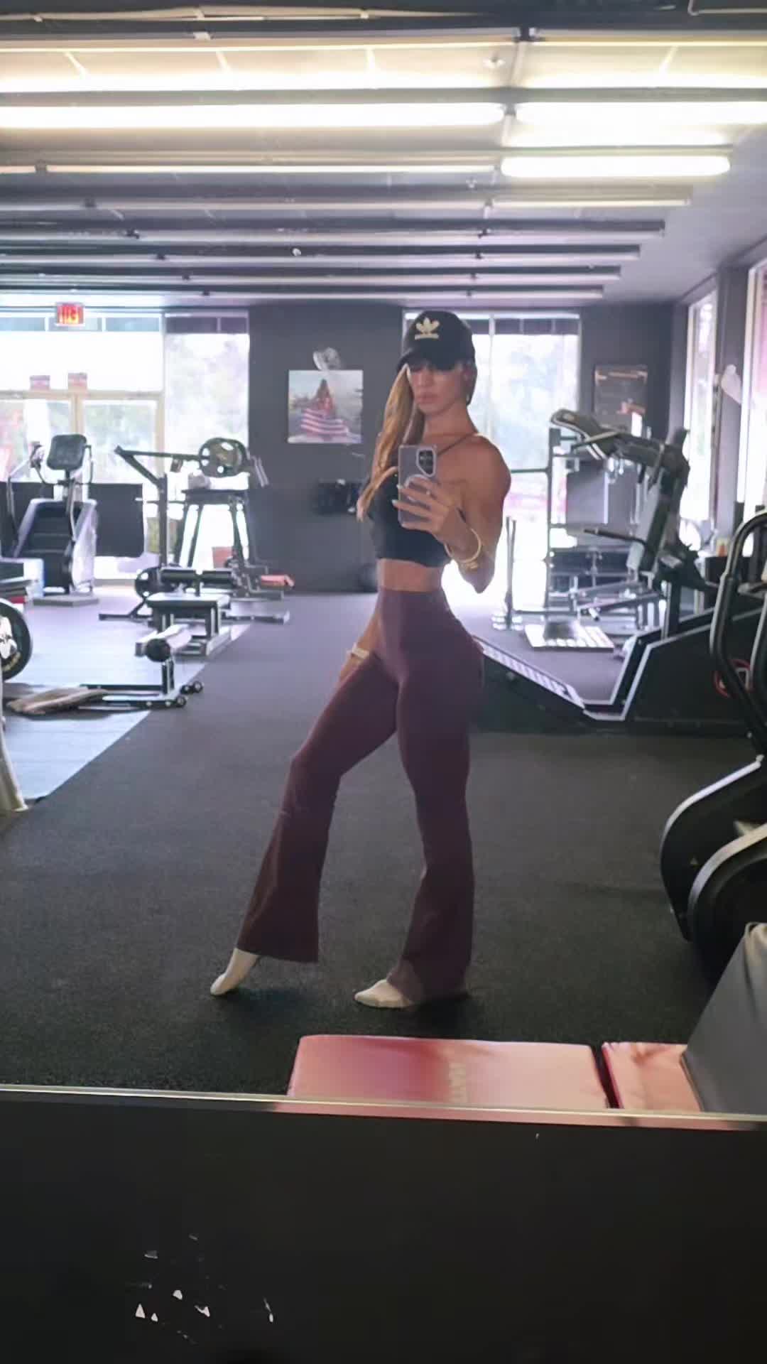 @ElizabethAnneFit