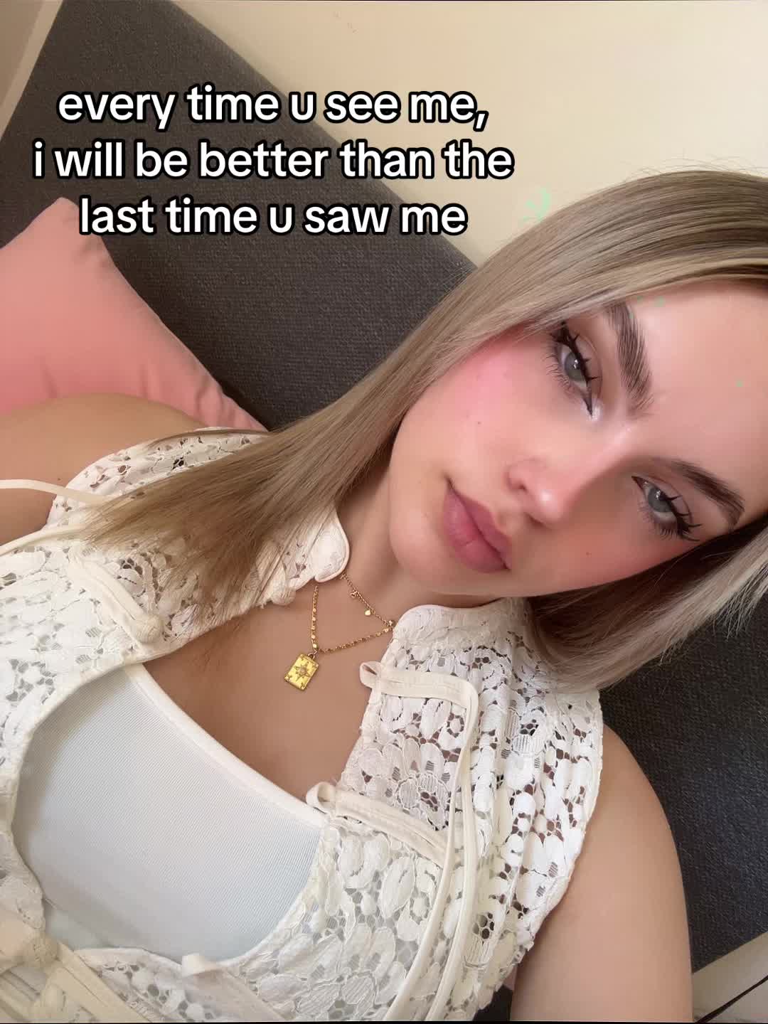@urfavbl0ndi3