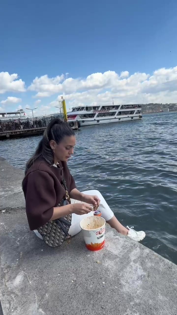 @melekxm__