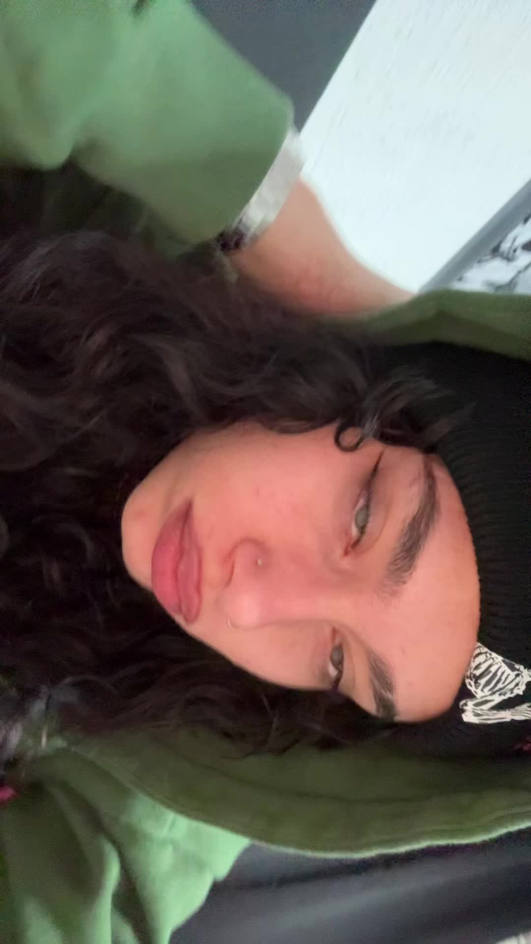 @chanti 🩶