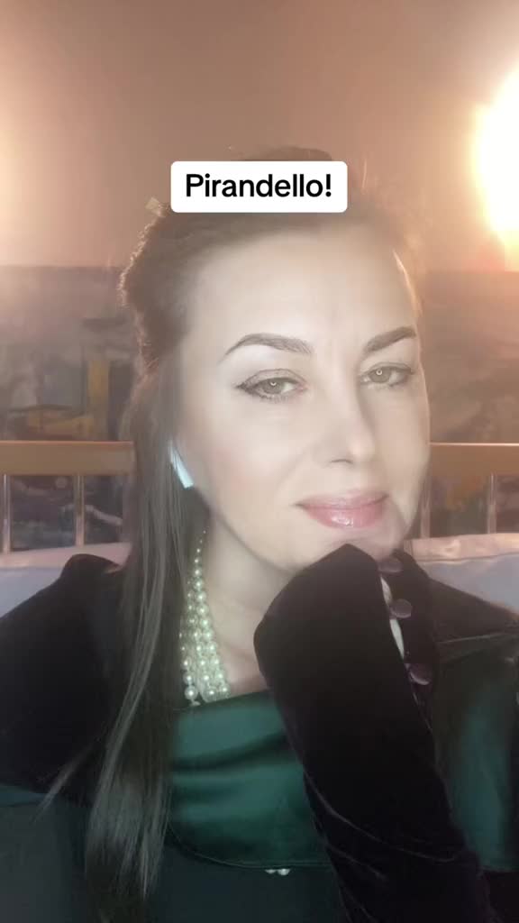@dafnecara