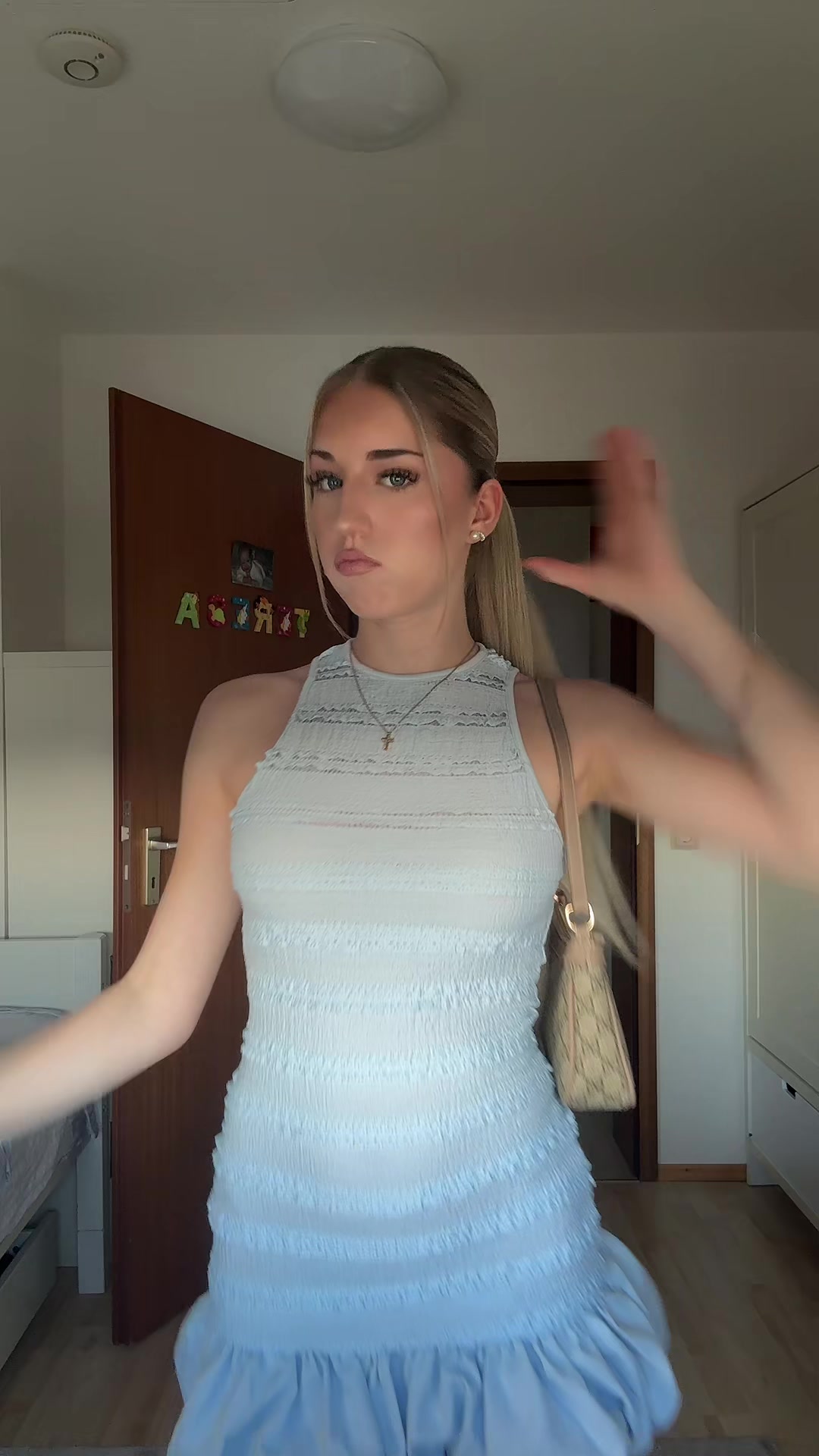 @EᗰIᒪIᗩ