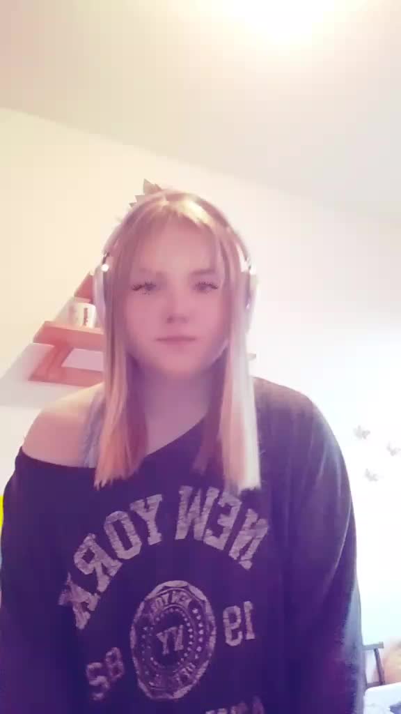 @Jessi 20 ☺️