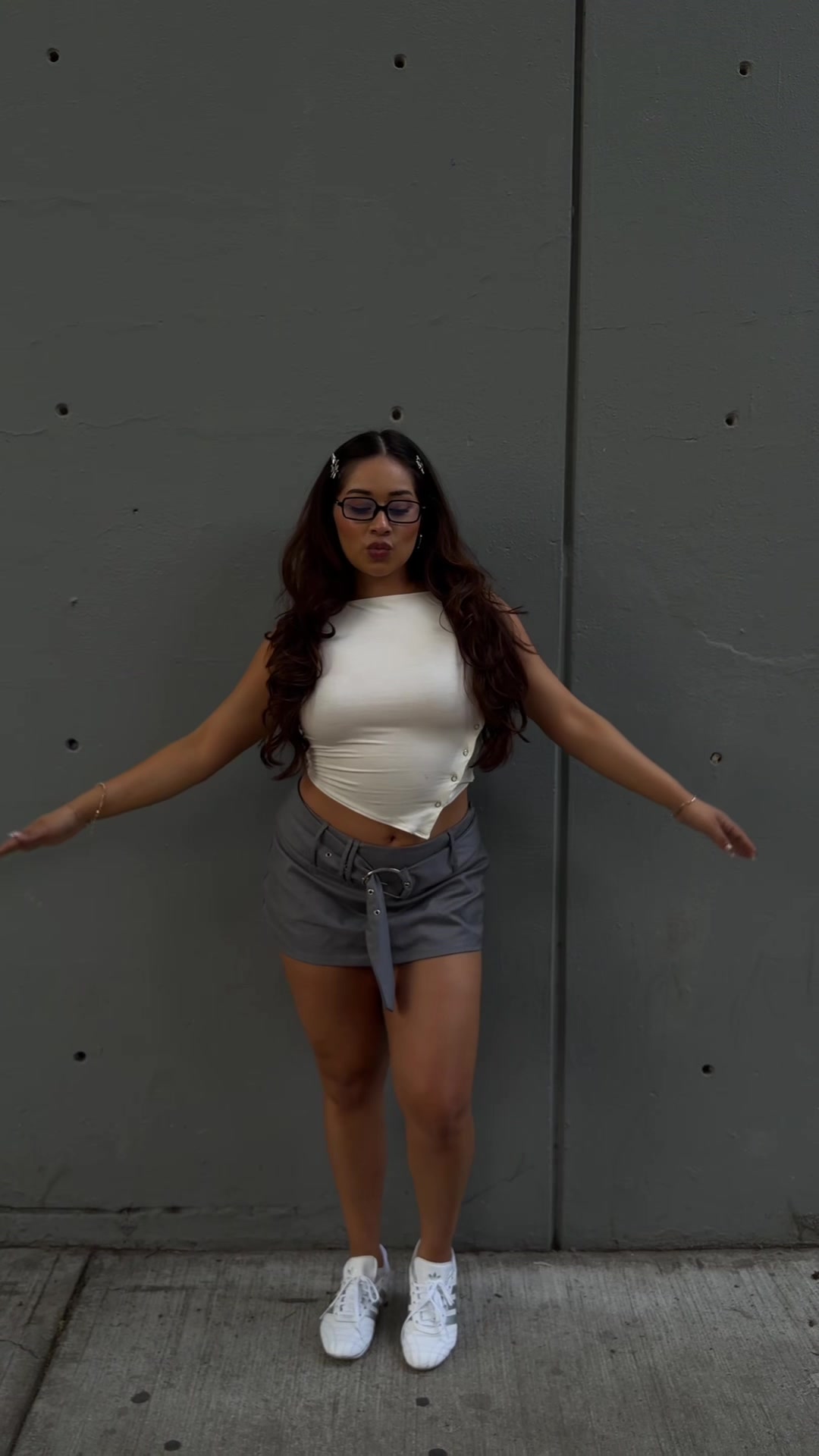 @Alondramariess
