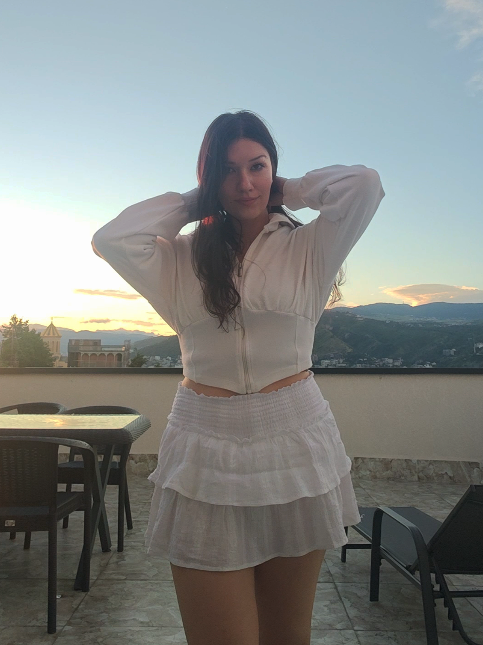 @Sa Majest&eacute; Katya