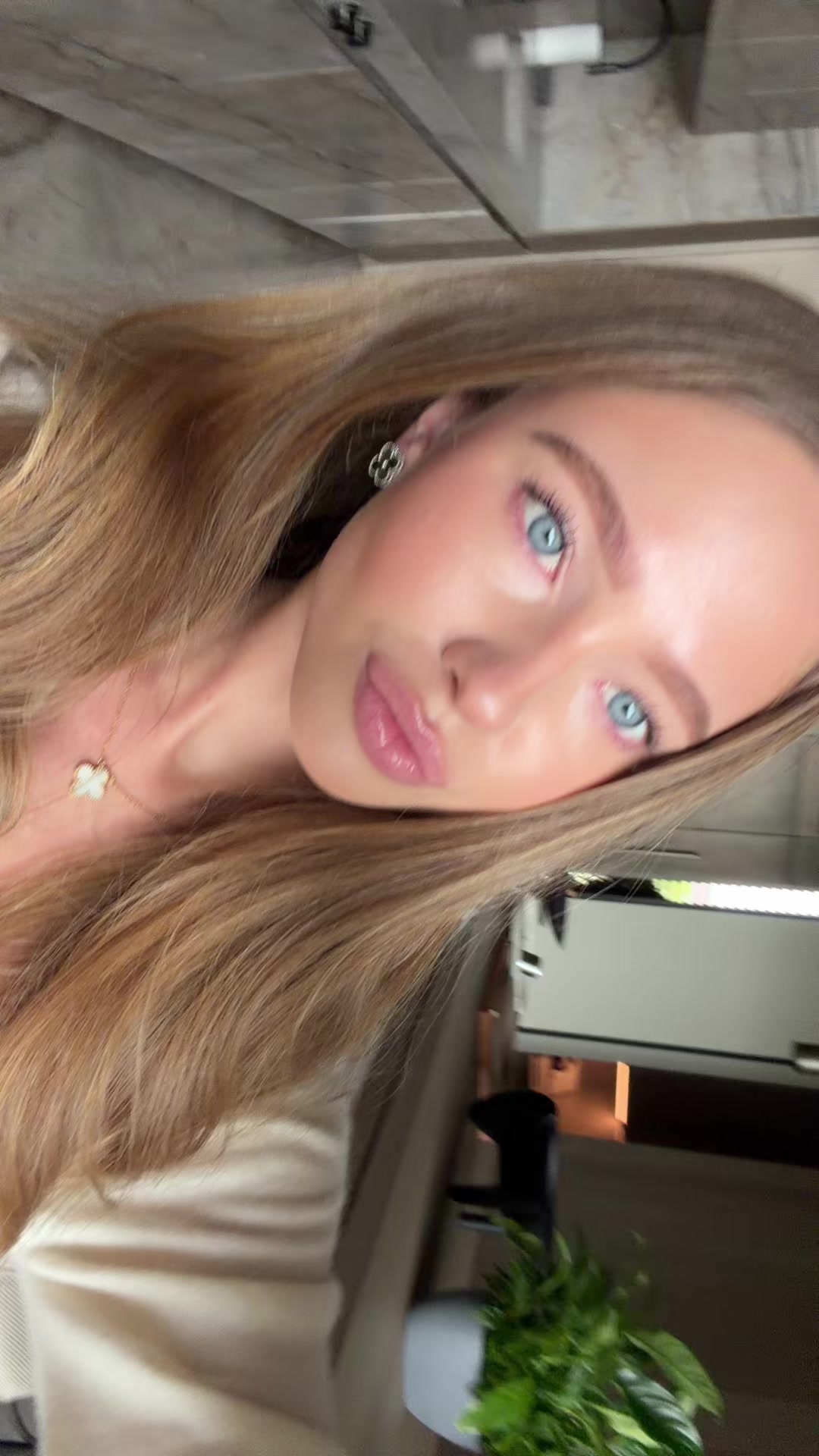 @alliseenok_