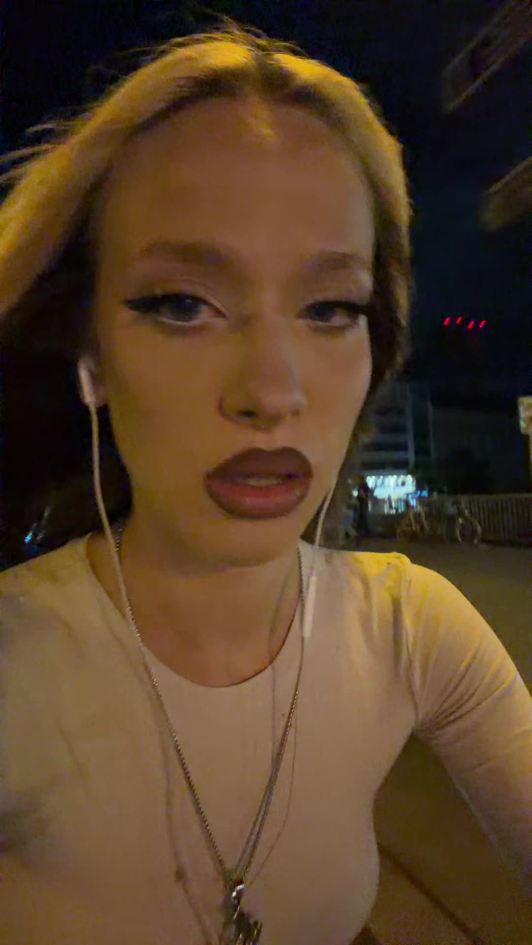 @bruxye