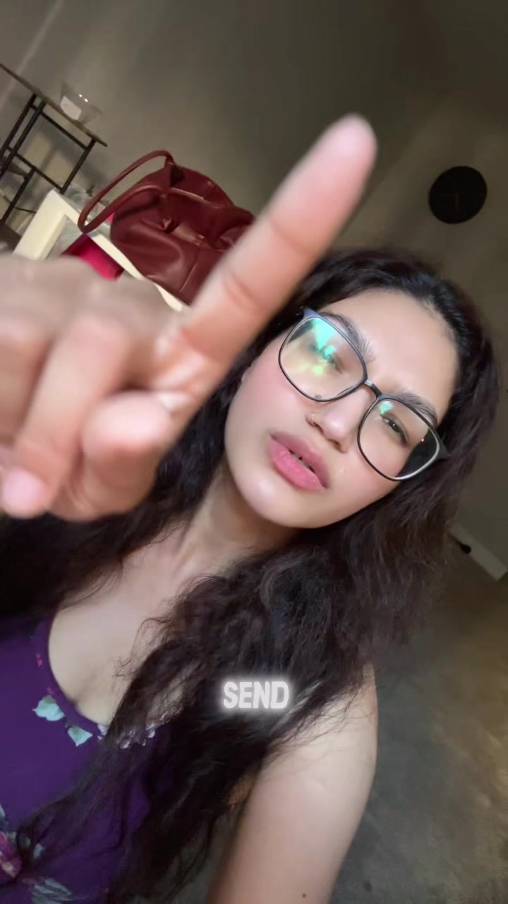 @Chyashi👉😊