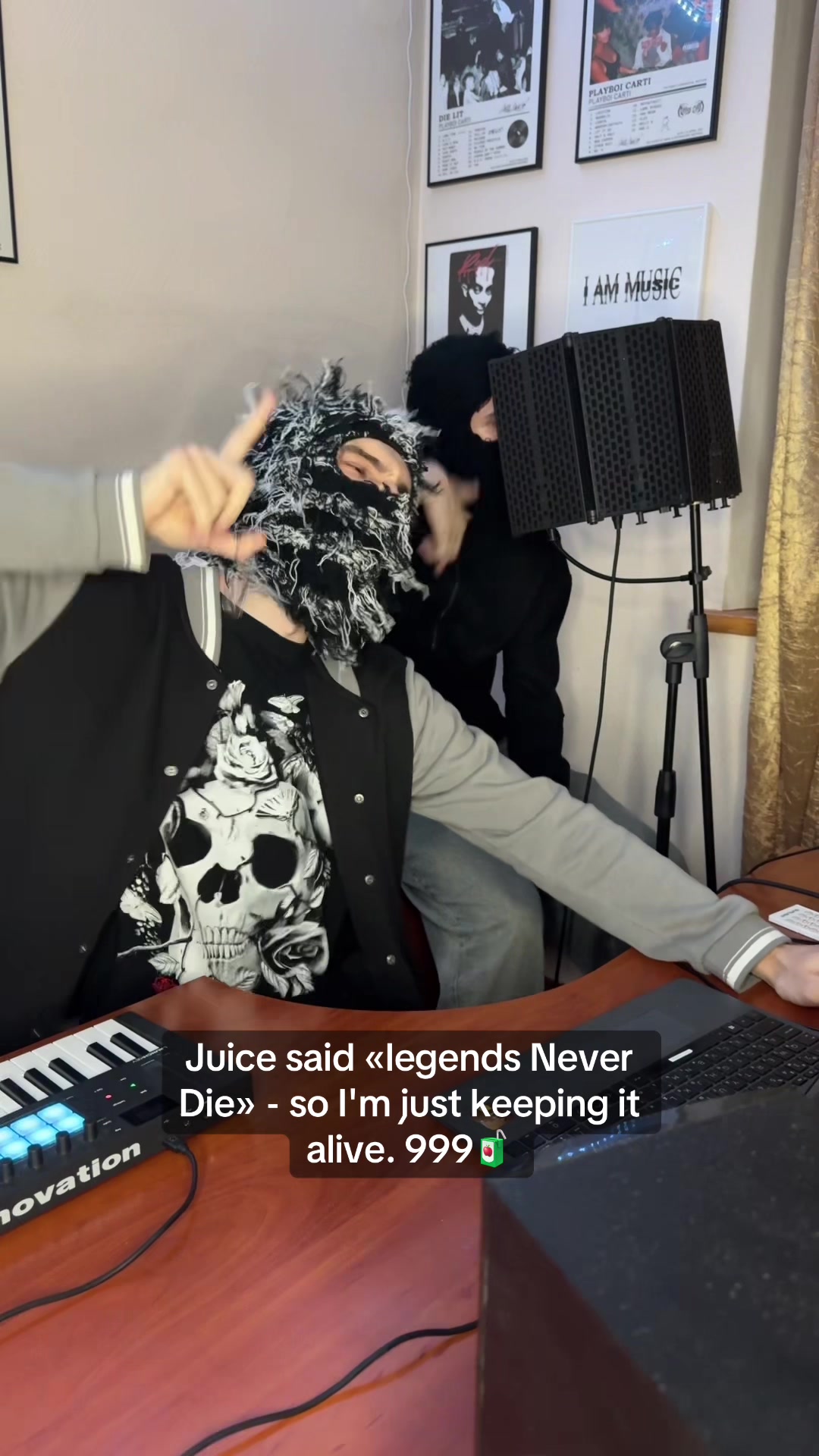 @niketus