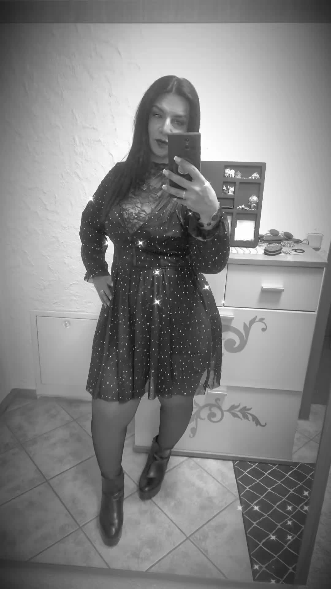 @Esmer Krali&ccedil;e 🧿 👑