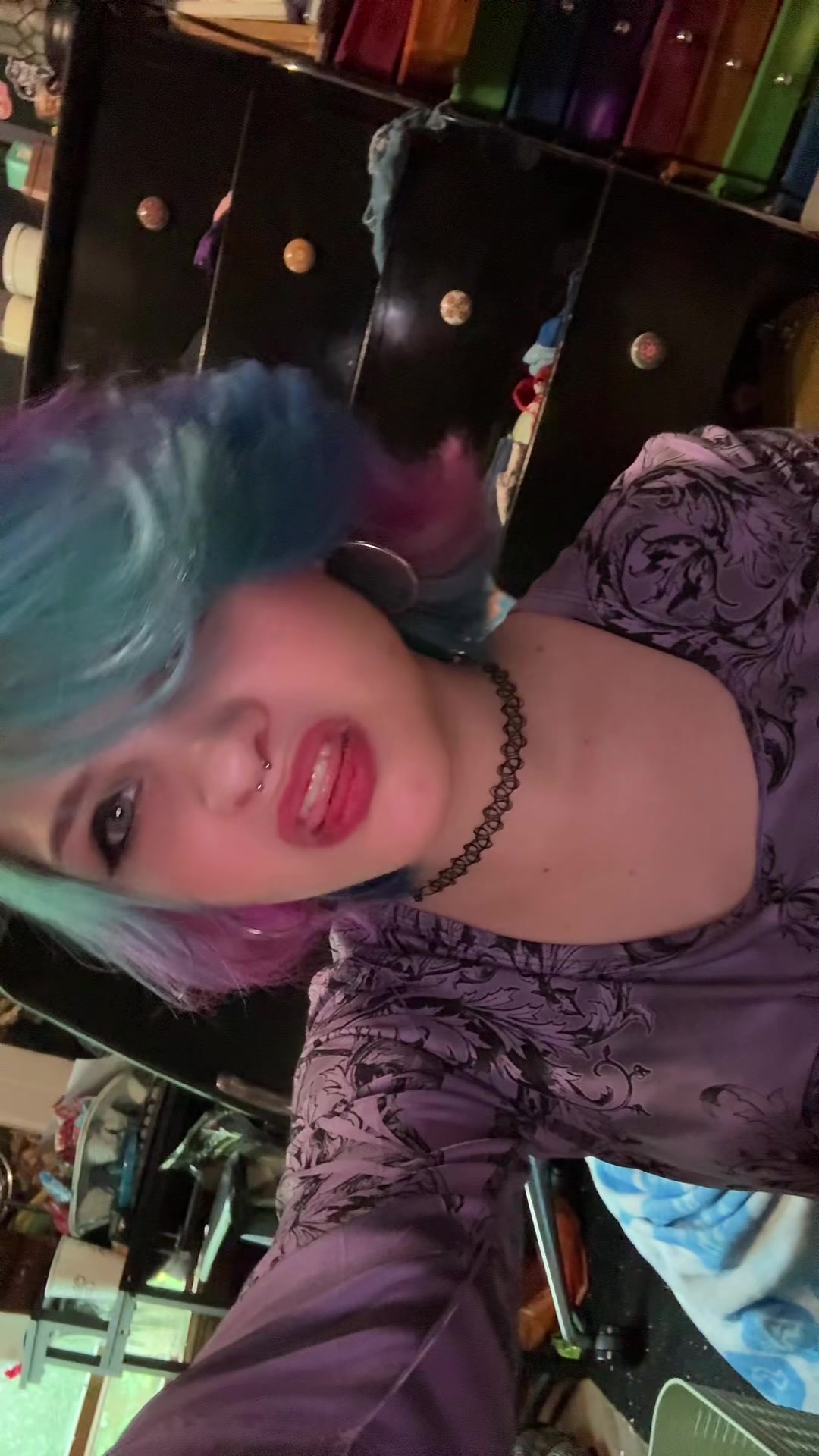 @Emi 🏳️&zwj;🌈