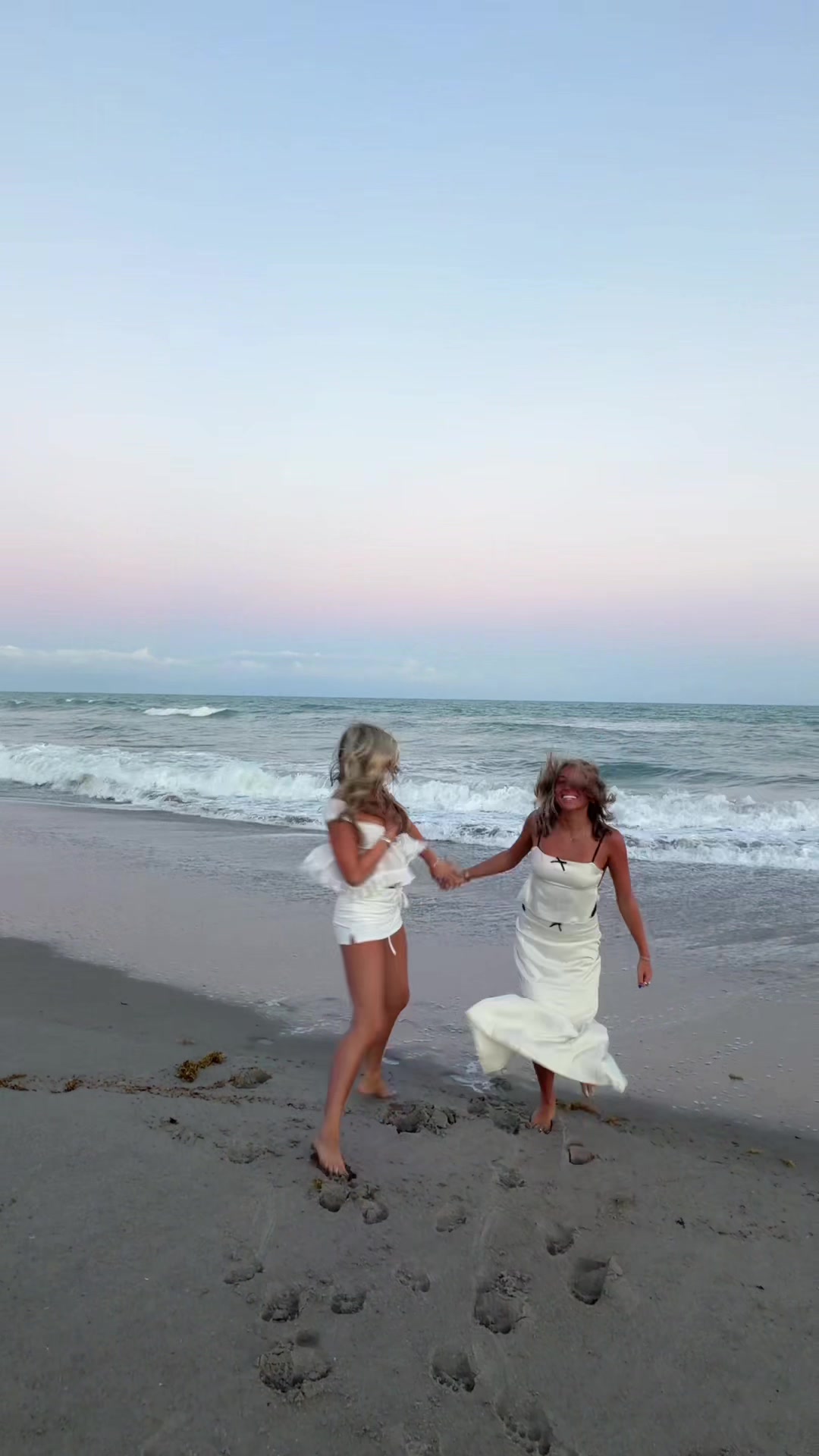 @caroline