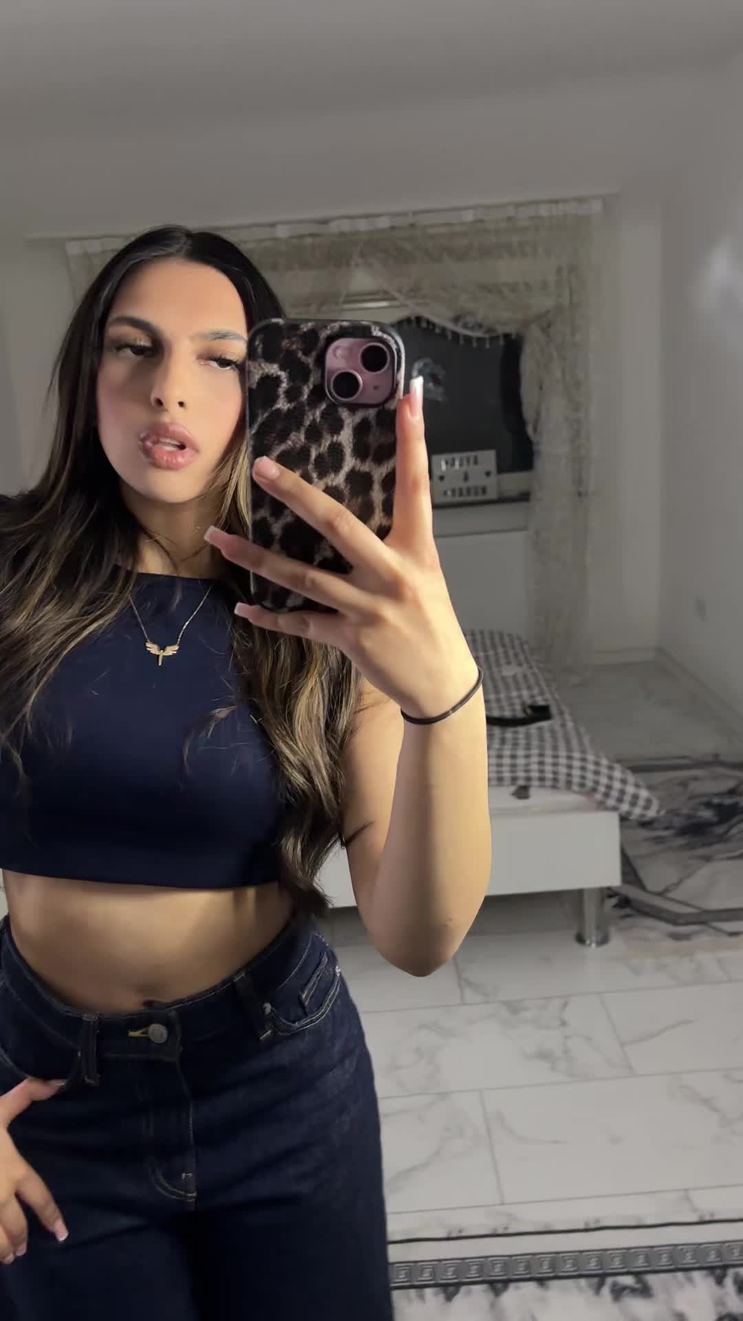 @🐣