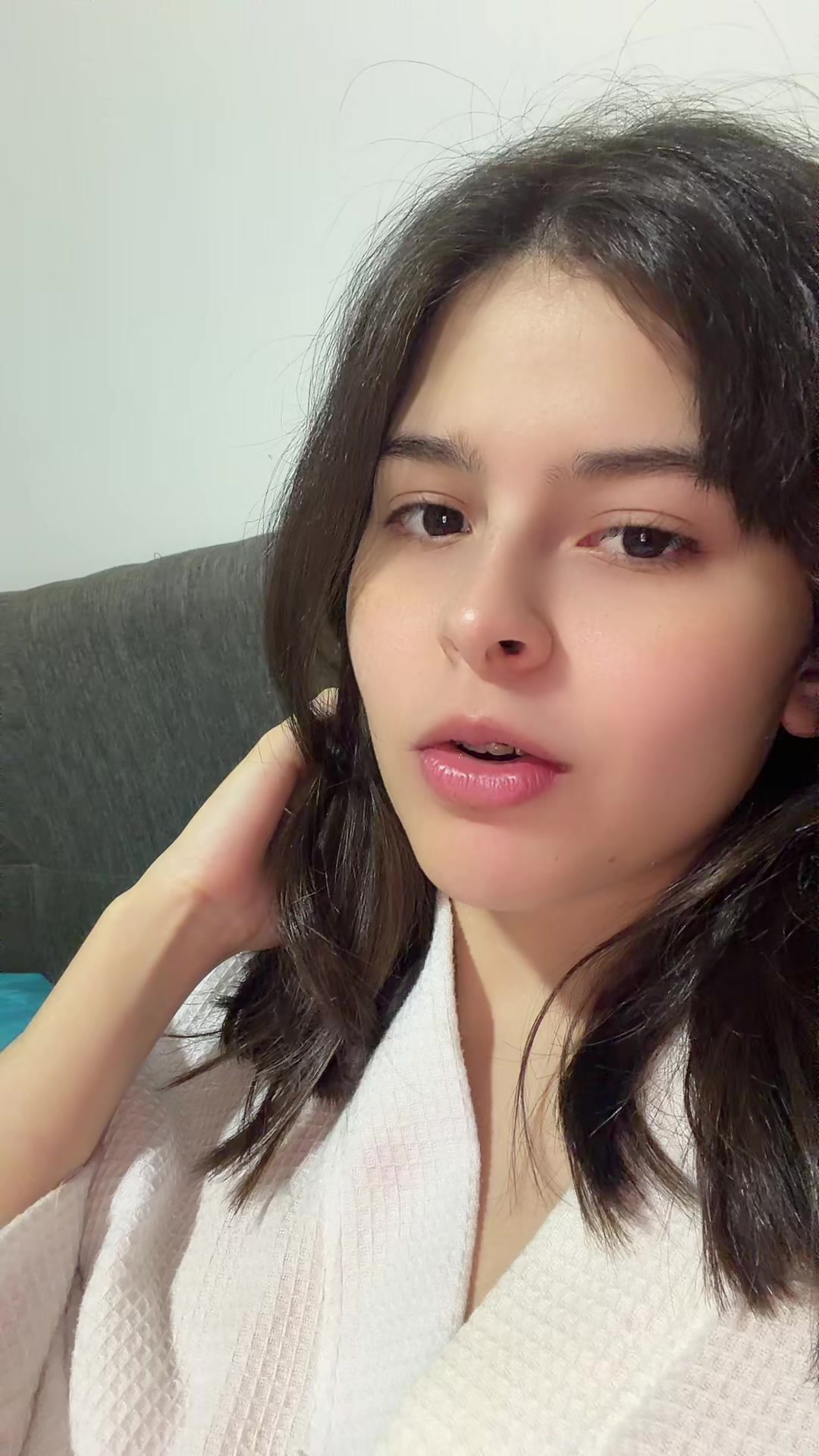 @luceroanahit